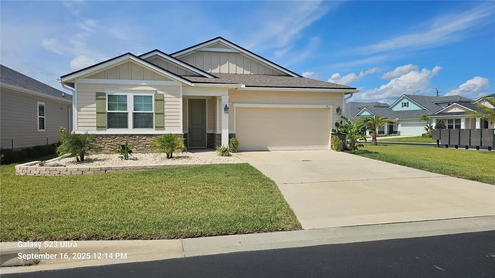 21 Los Lagos Blvd