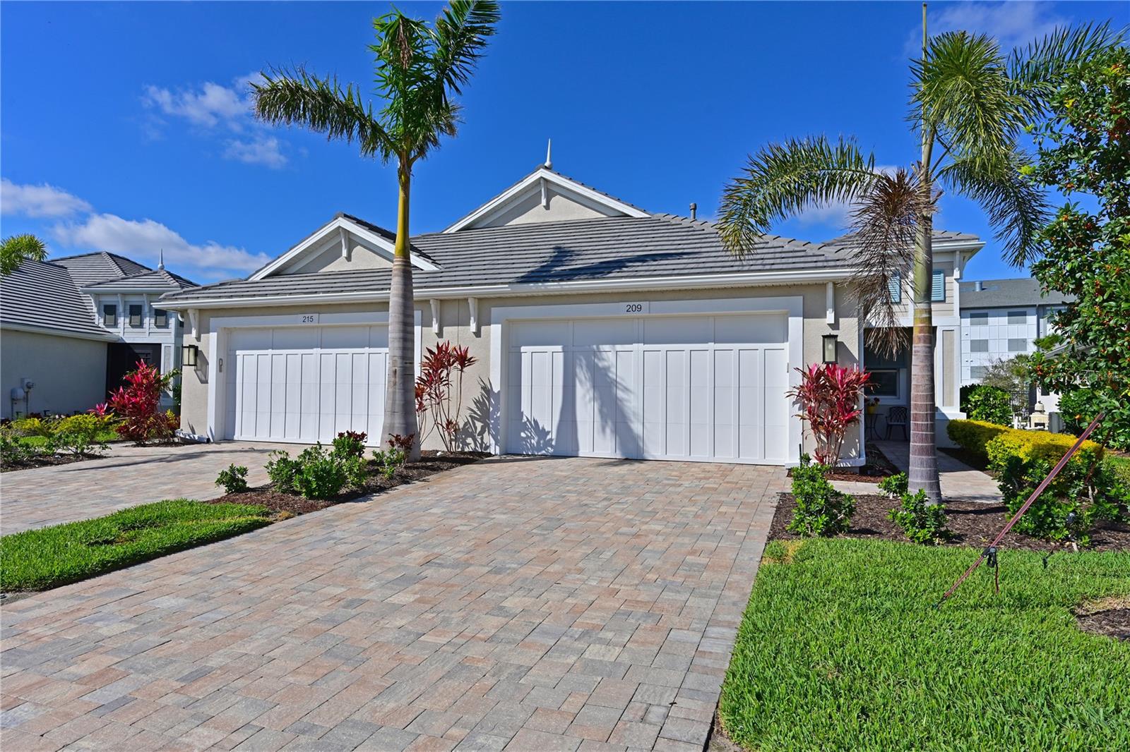 209 Okeeffe Circle, FL