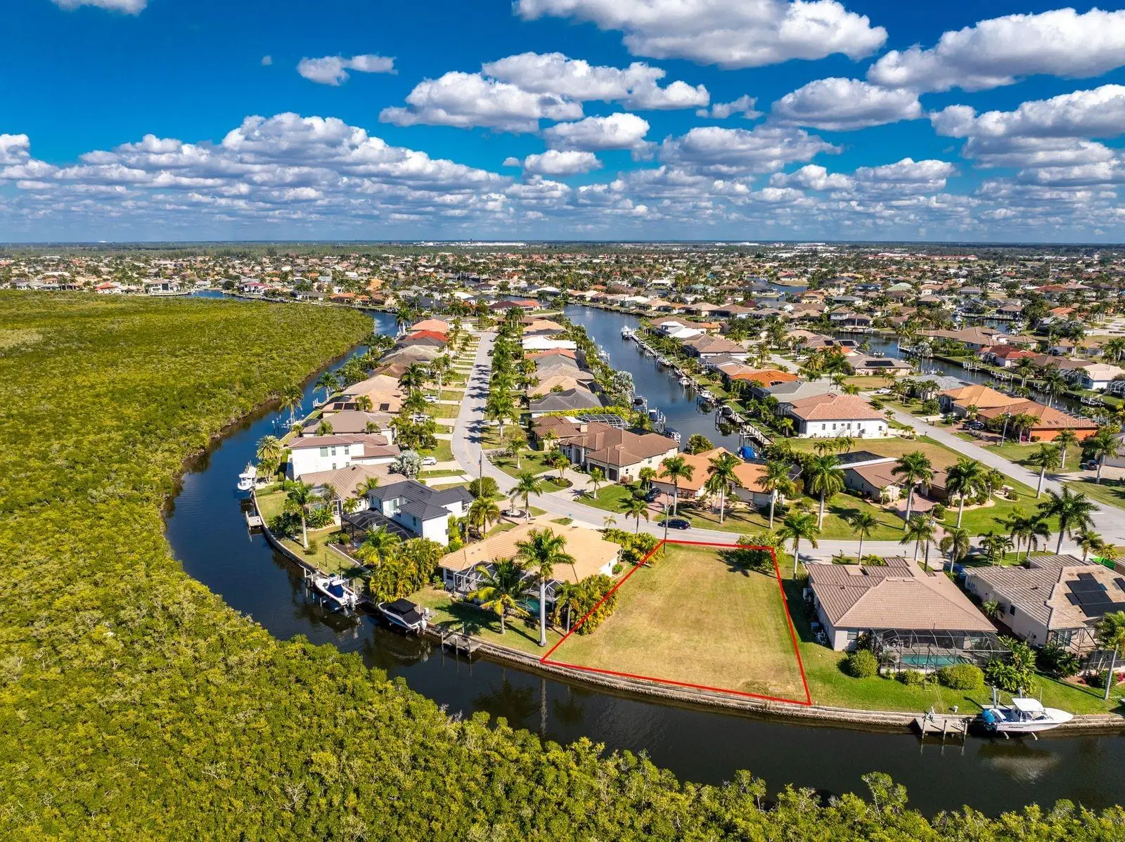 665 Macedonia Dr, FL