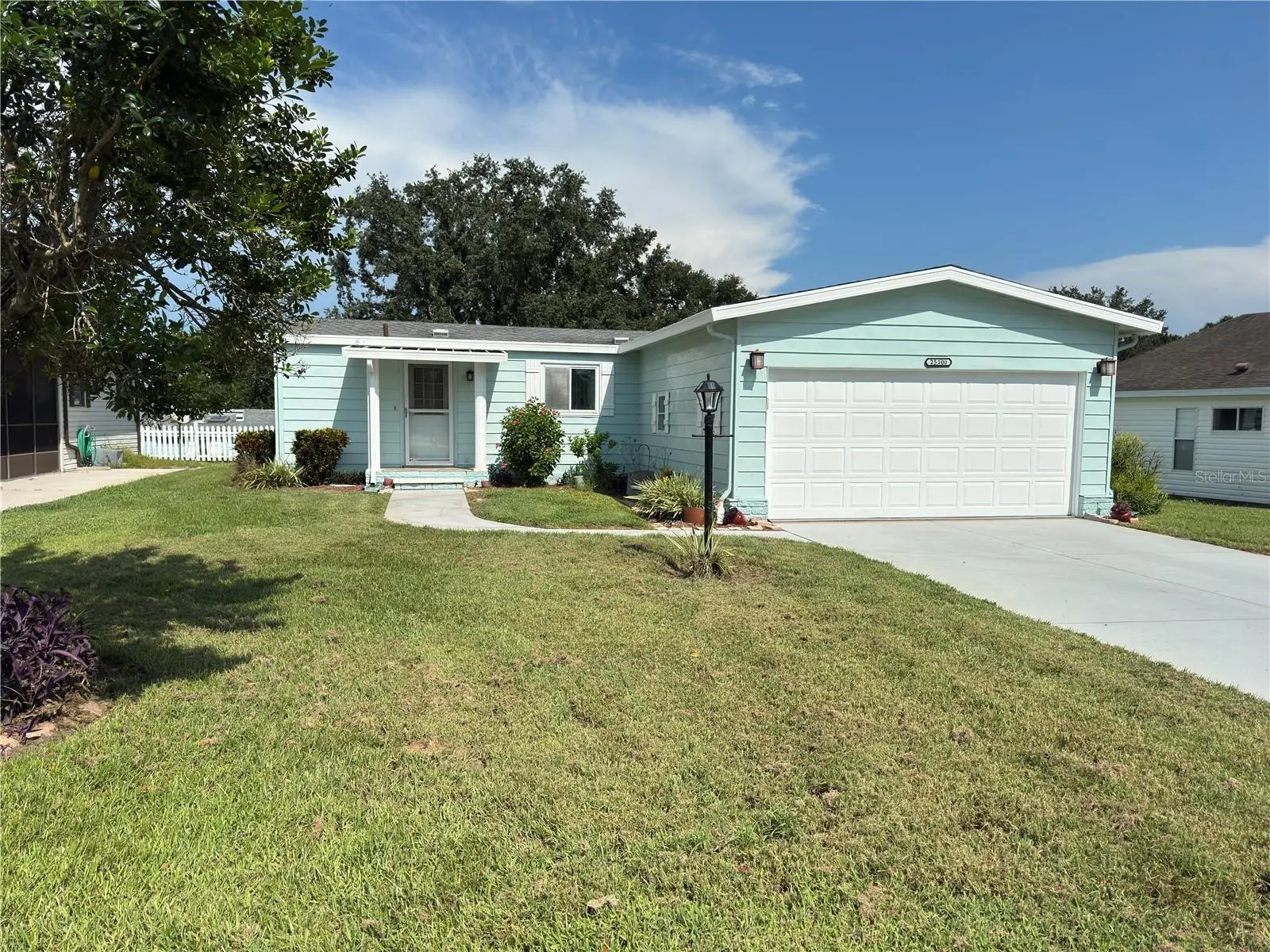 25100 Pine Hill, FL