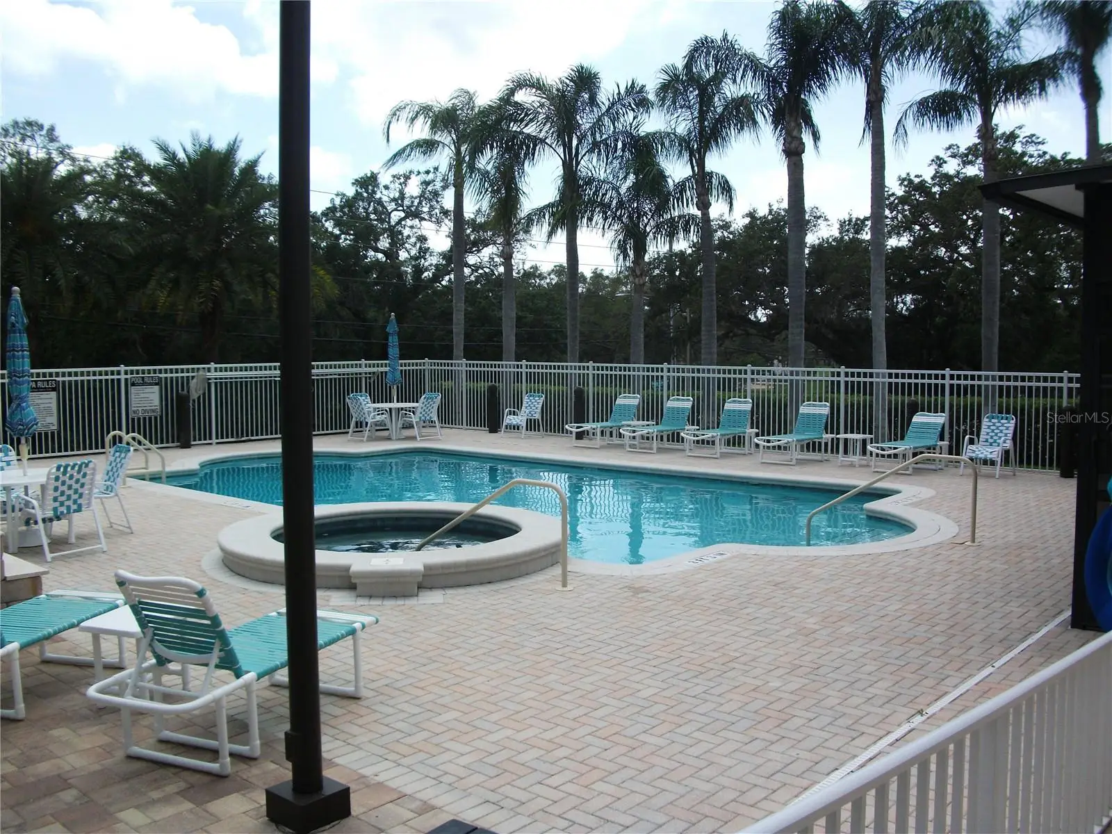 913 Michele Circle, FL