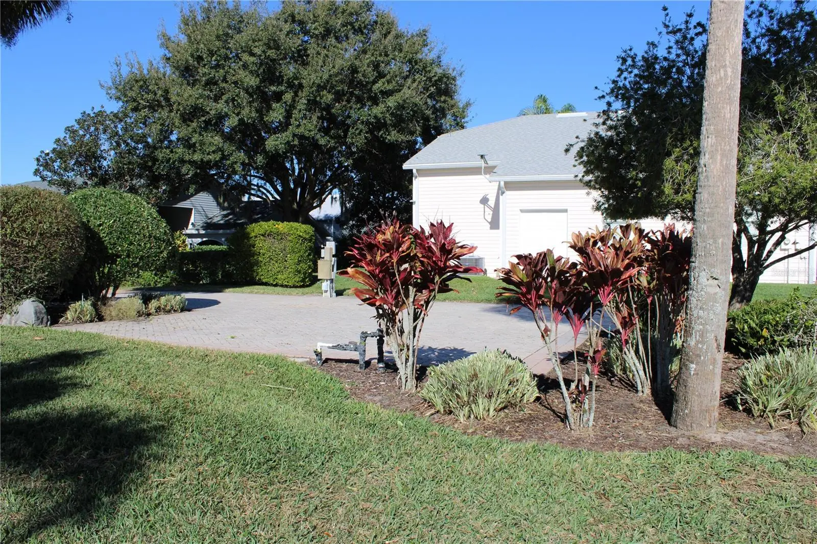 352 Travelers Drive, FL