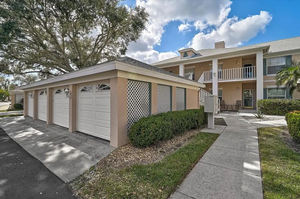 4215 Caddie Drive, FL