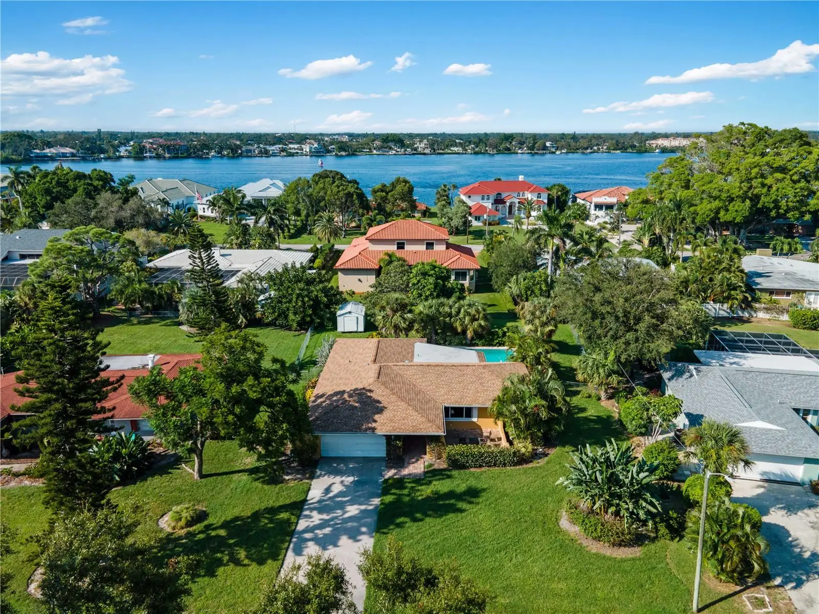 424 Baycrest Drive, FL