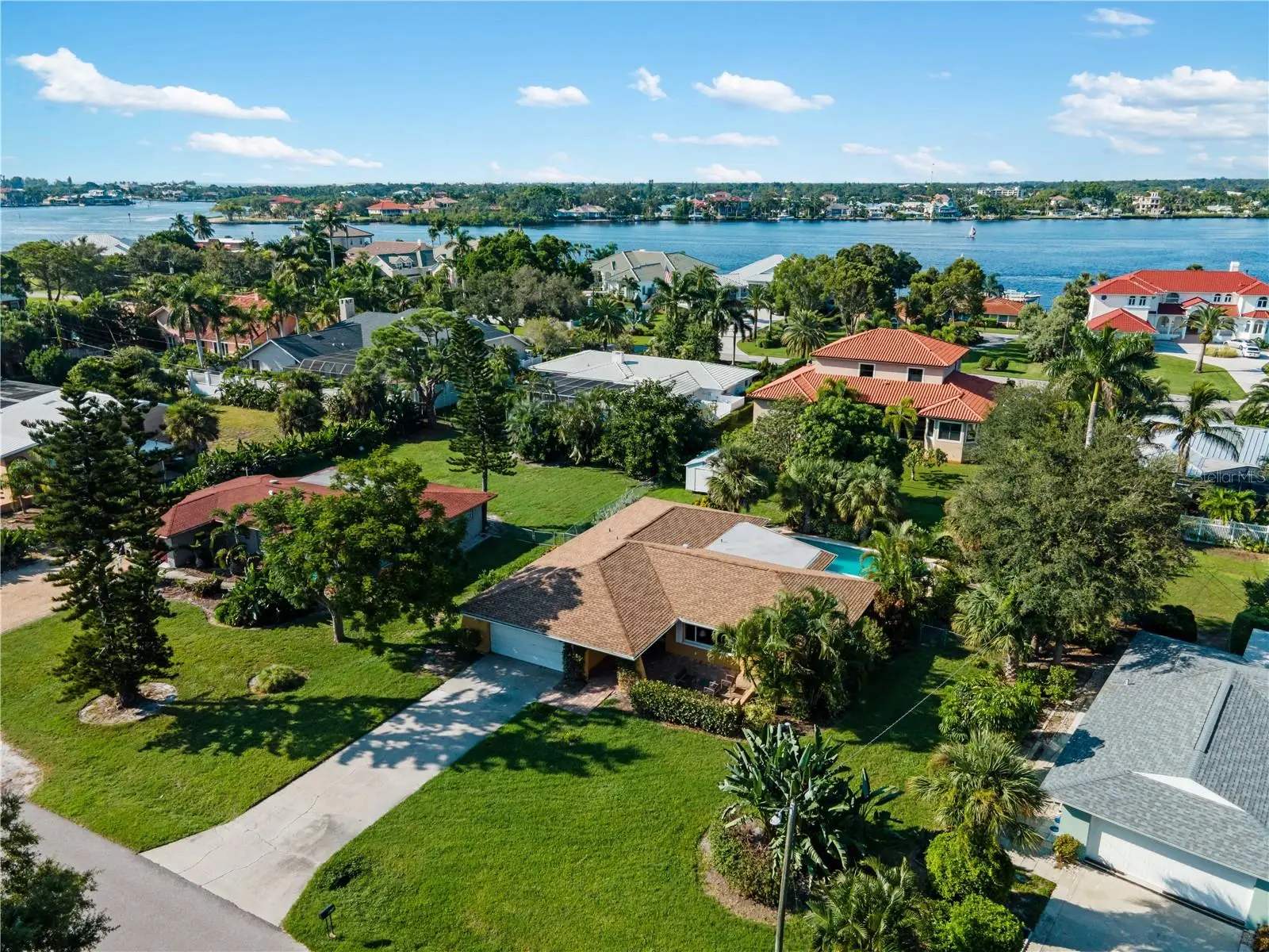 424 Baycrest Drive, FL