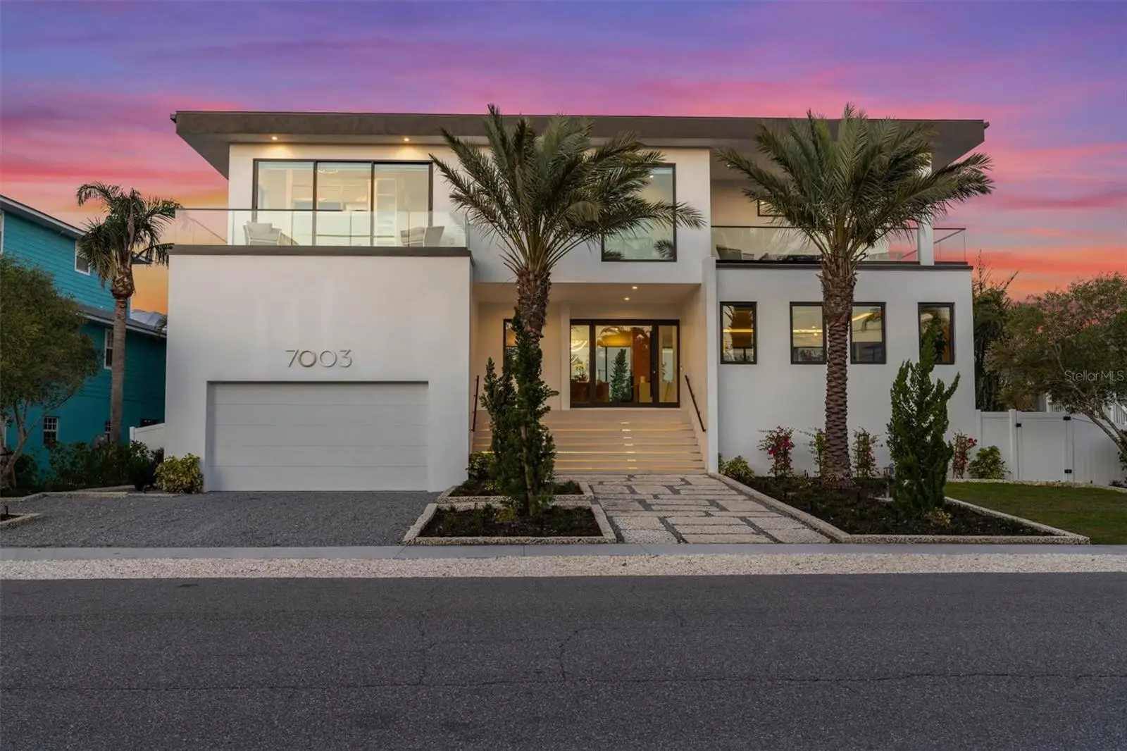 7003 Holmes Boulevard, FL