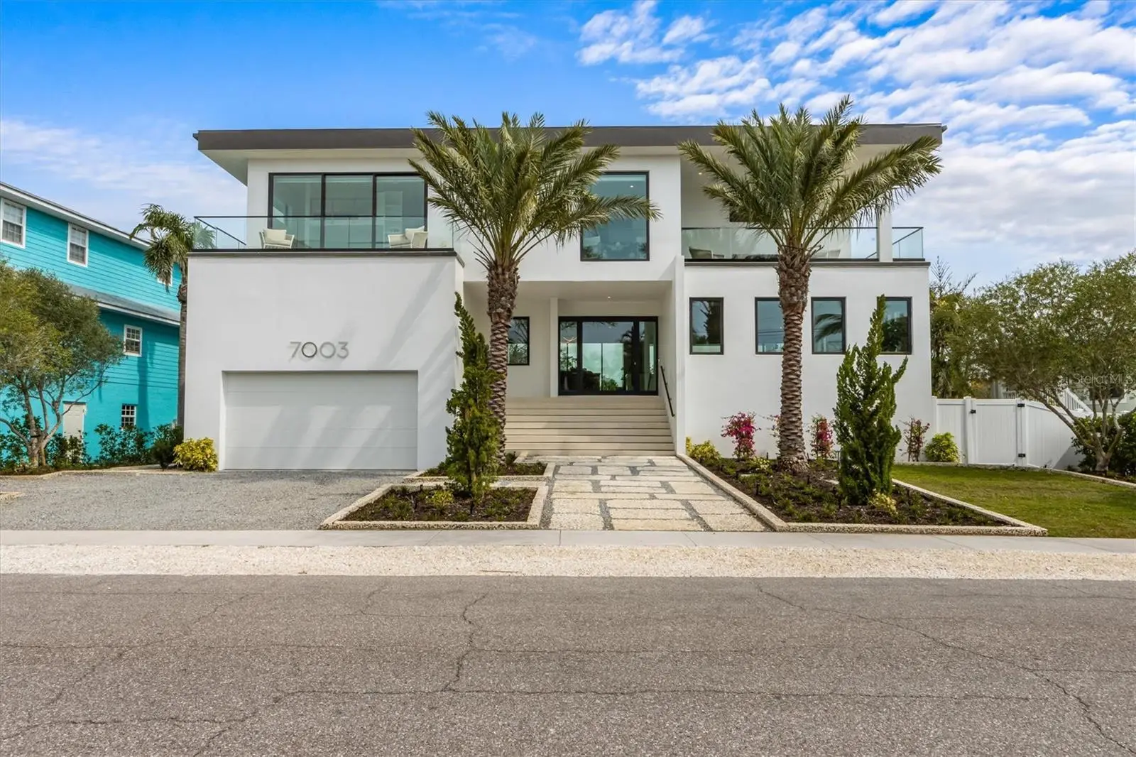 7003 Holmes Boulevard, FL