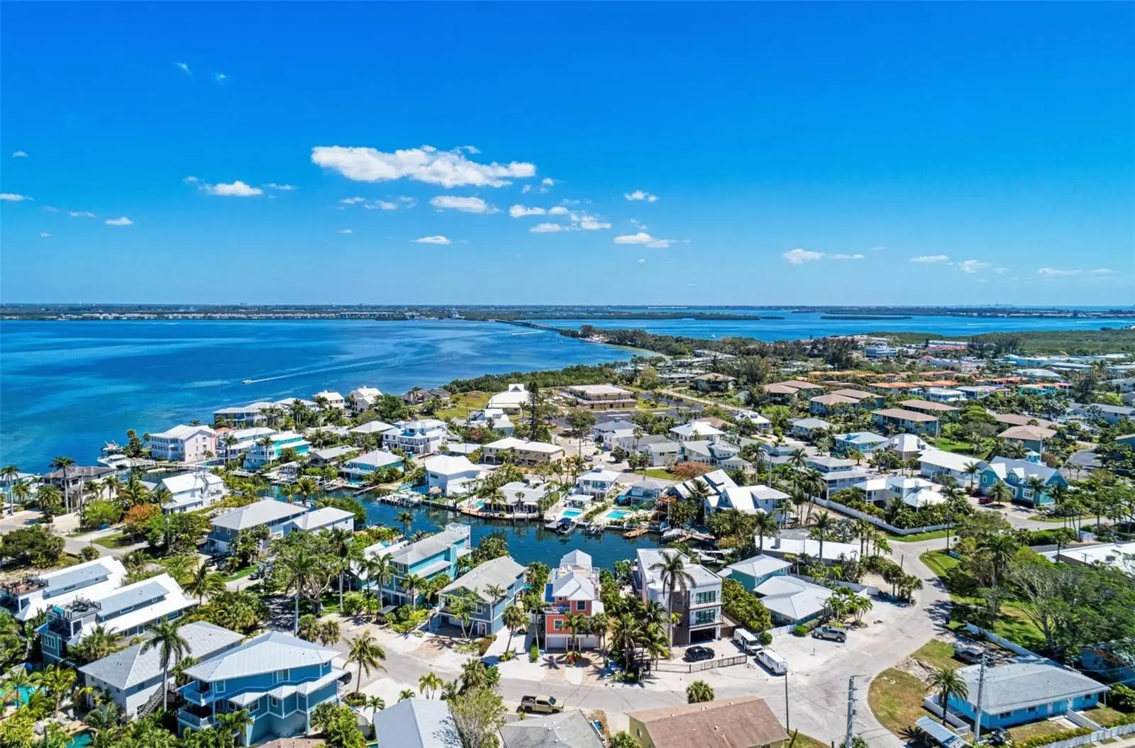 203 Harbor Drive, FL