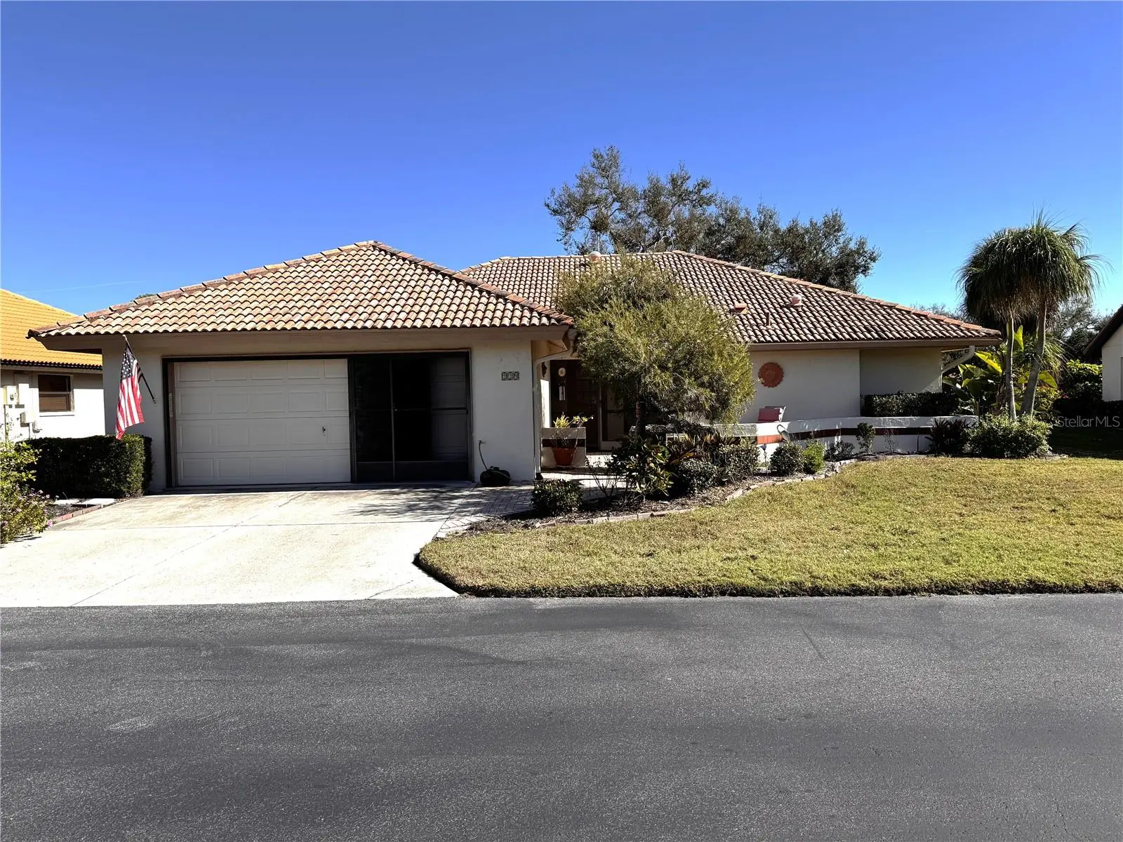 229 Laurel Hollow Drive, FL