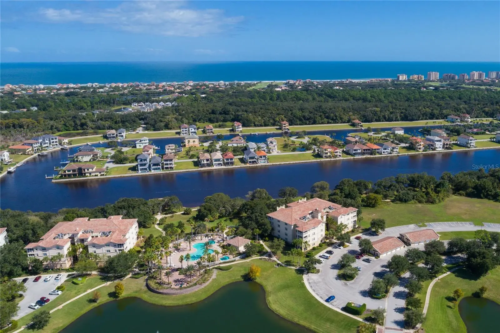 2 Holly Court, FL