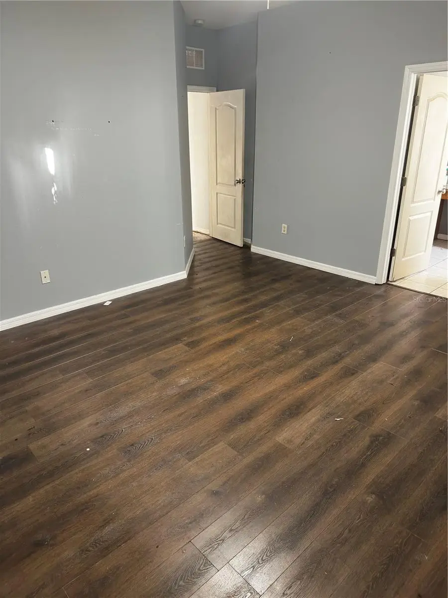403 Thicket Crest Road, FL