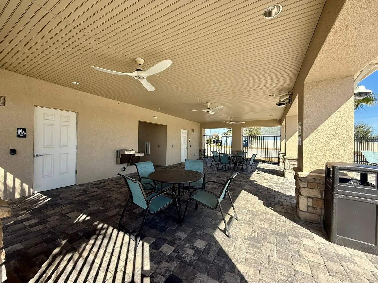 257 Meadowbrook Boulevard, FL