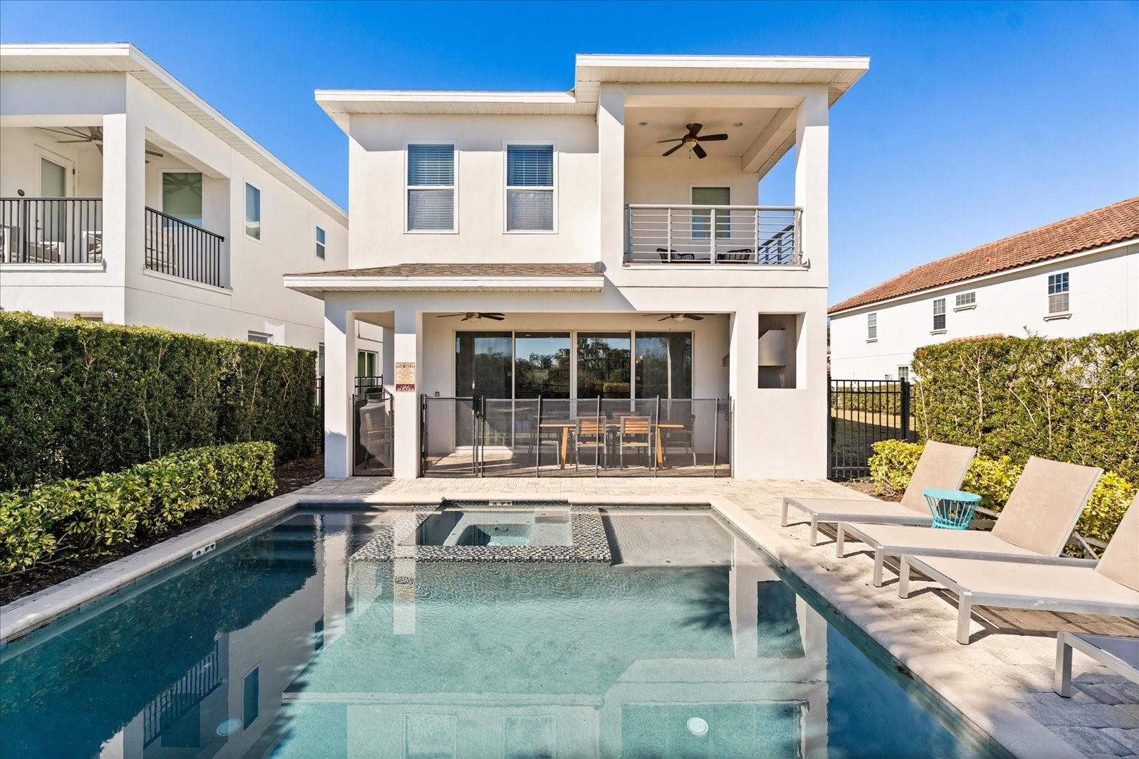 1113 Castle Pines Court, FL