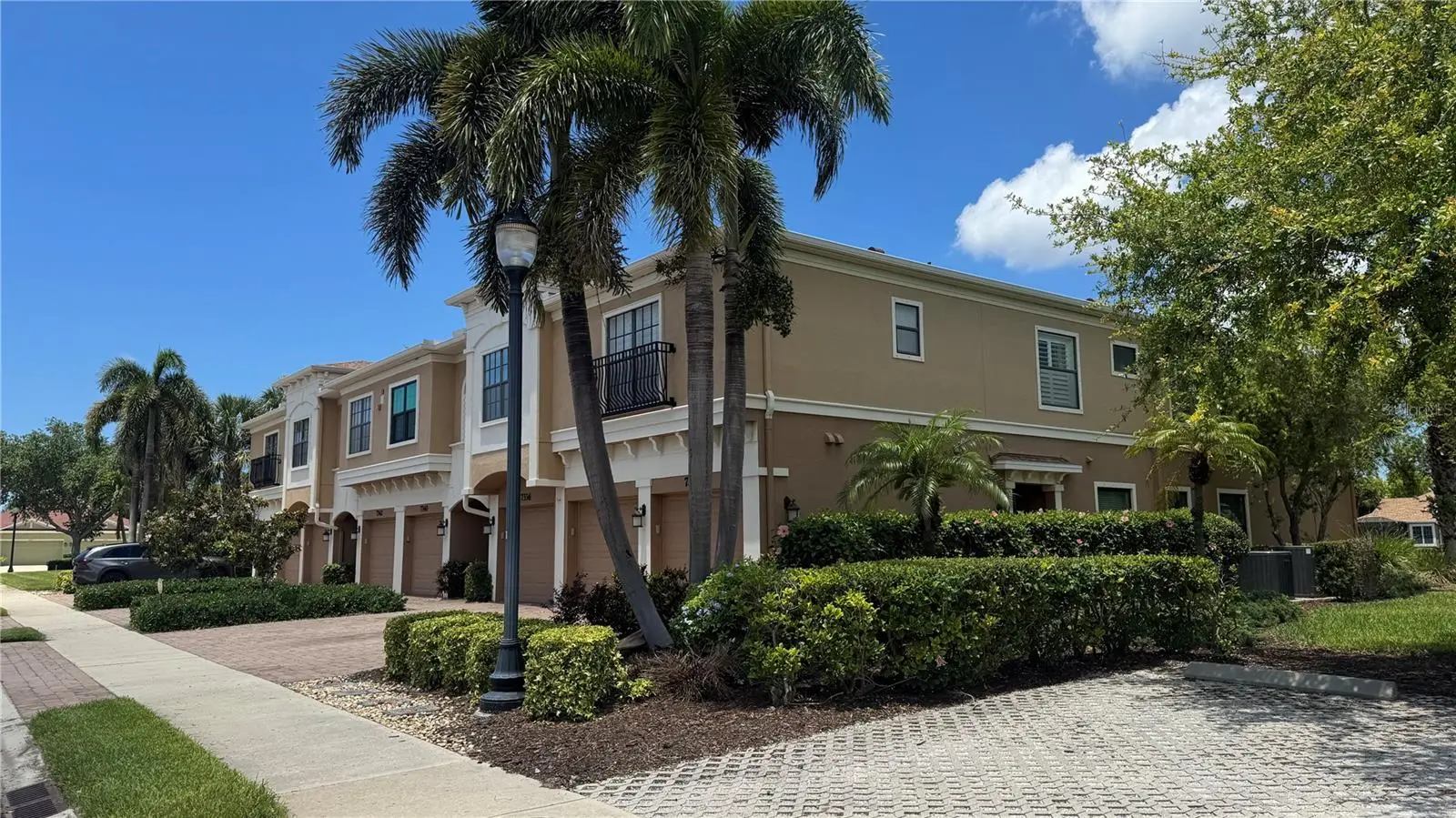 7338 Skybird Road, FL