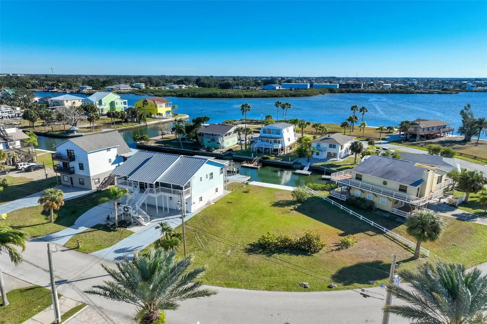 6424 Driftwood Drive, FL