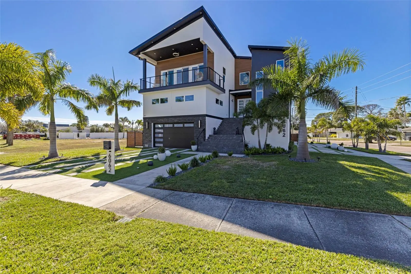 6062 Bayou Grande Boulevard, FL