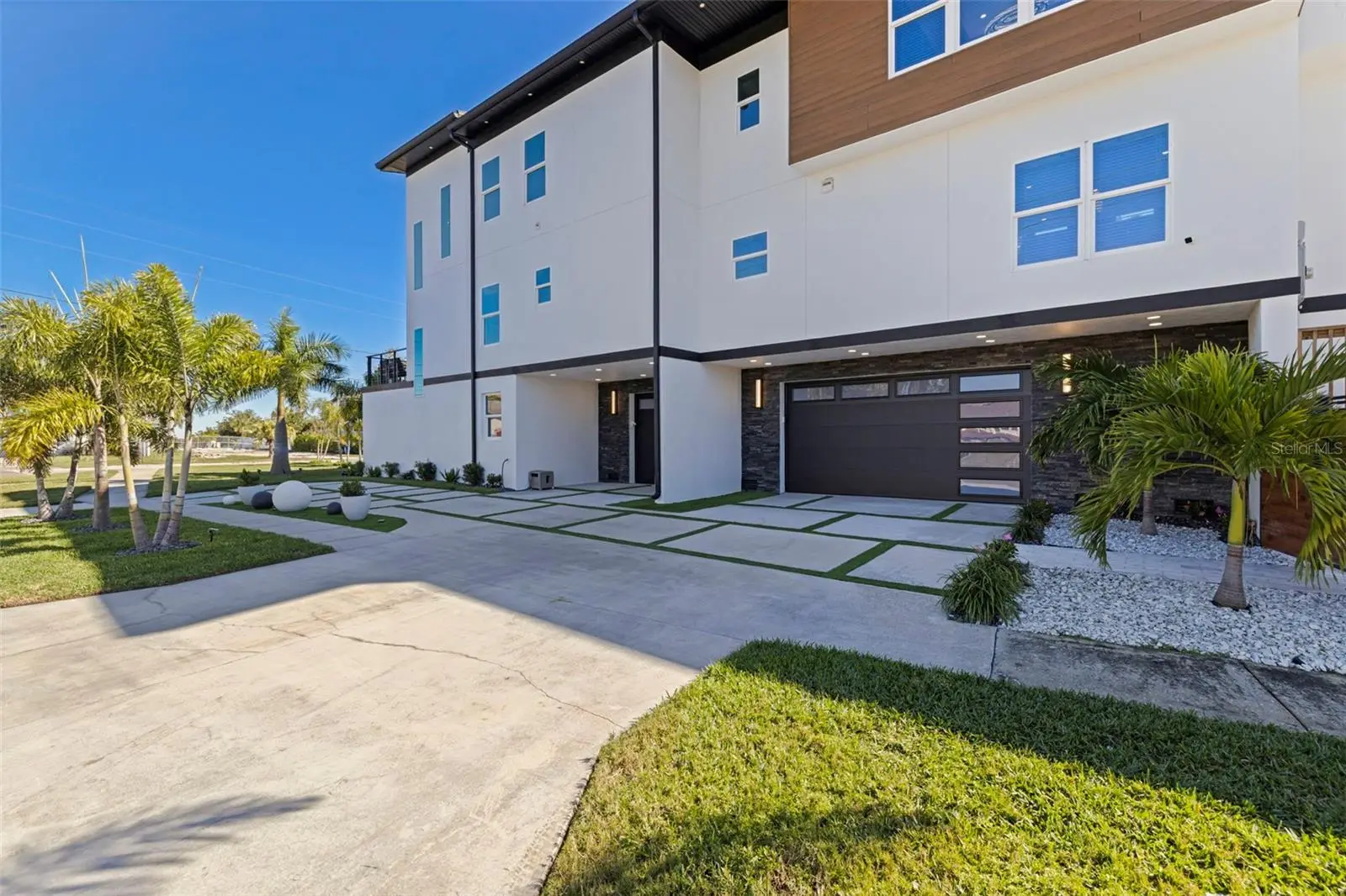 6062 Bayou Grande Boulevard, FL