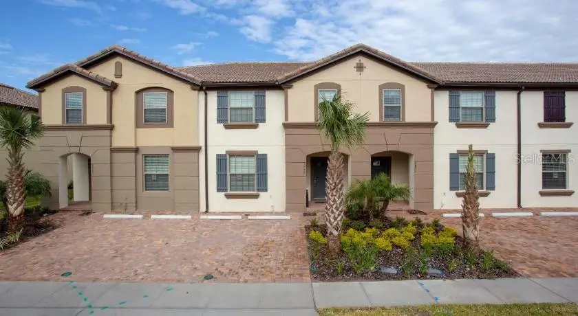 8879 Geneve Court, FL