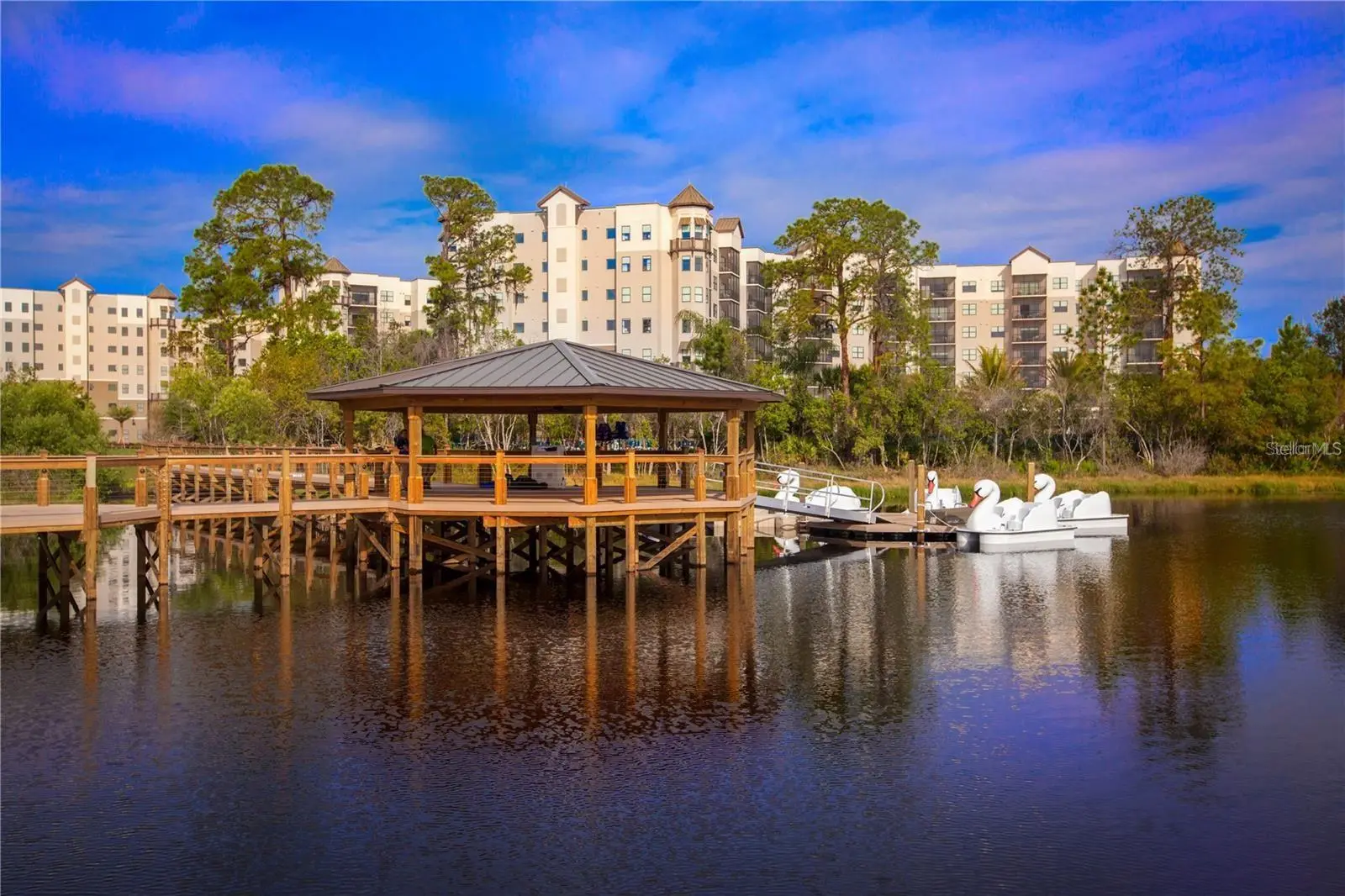 14501 Grove Resort Avenue, FL