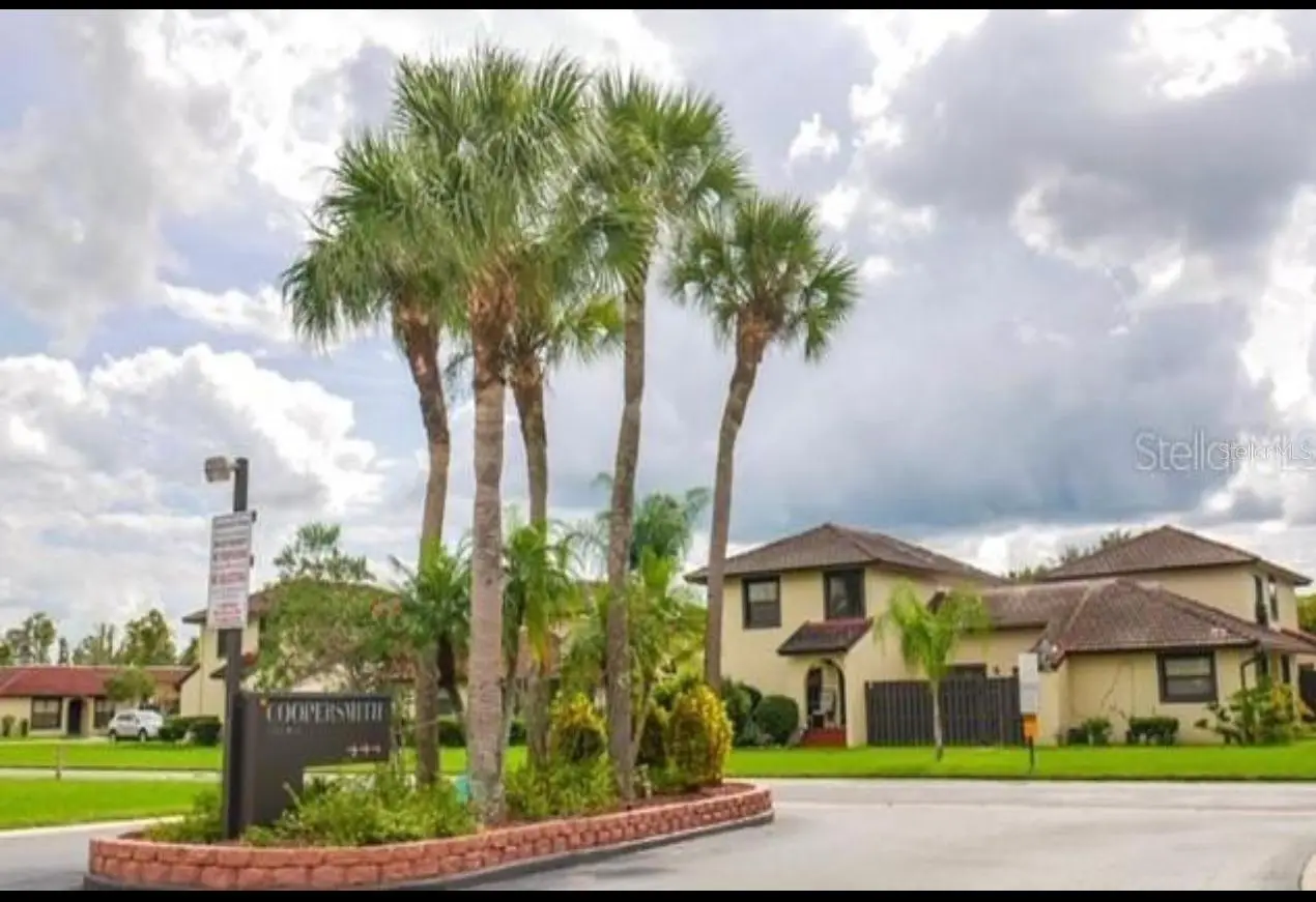 437 Hunter Circle, FL