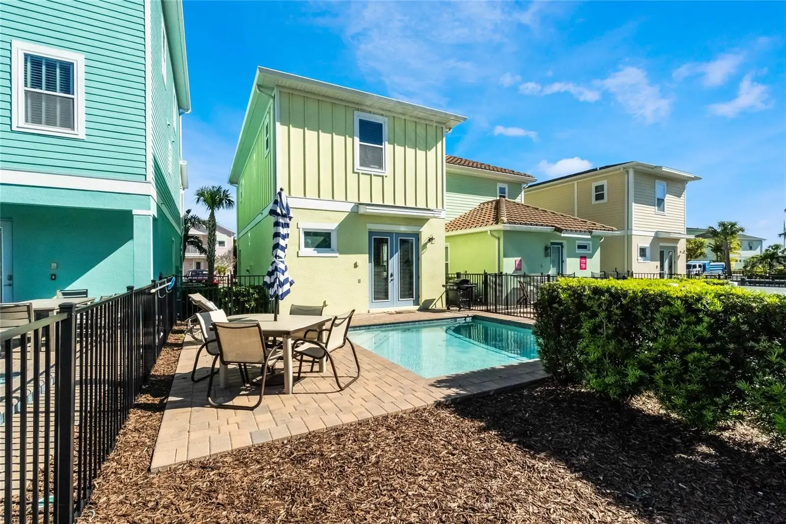 8008 Sandy Toes Way, FL