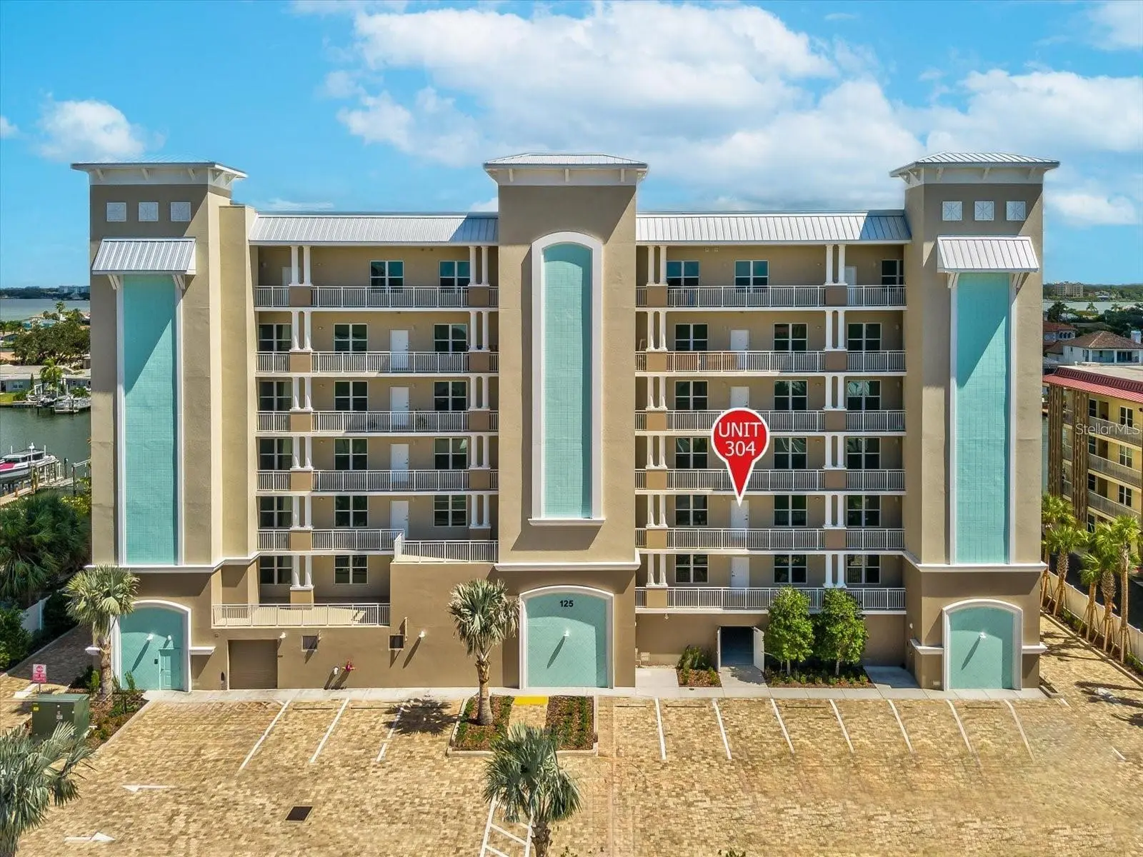 125 Island Way, FL