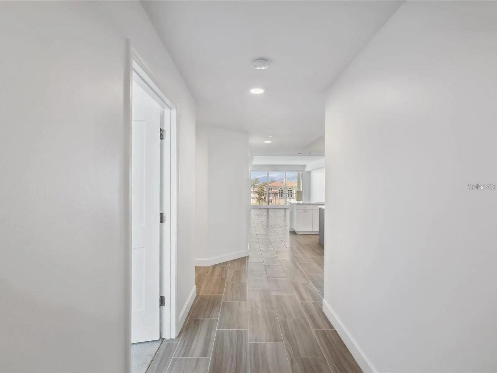 125 Island Way, FL