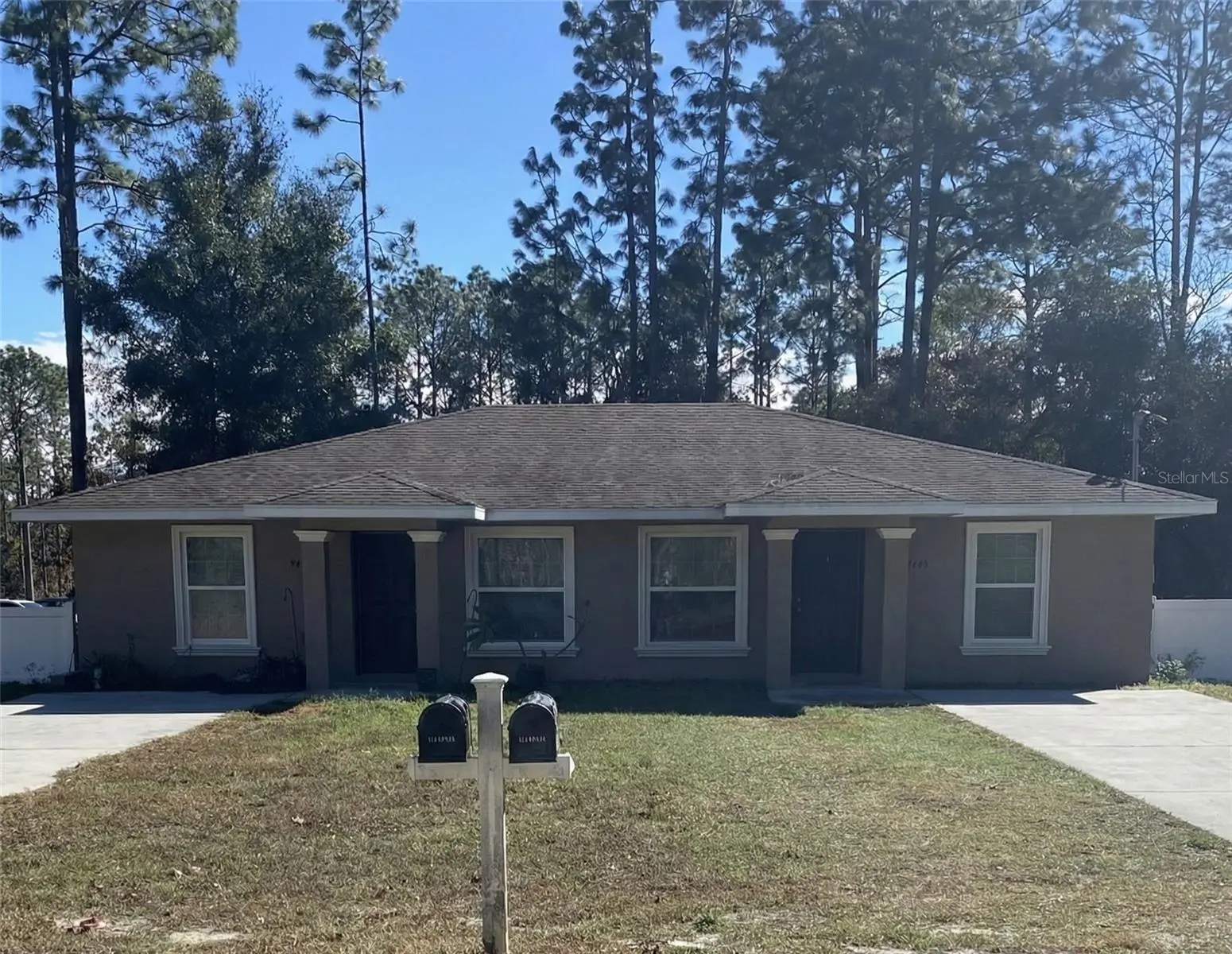9445 Manashee Drive, FL