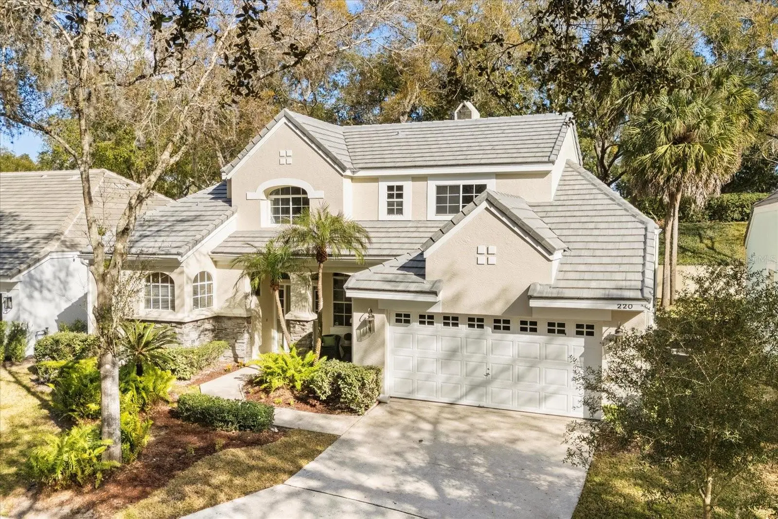 220 Wimbledon Circle, FL