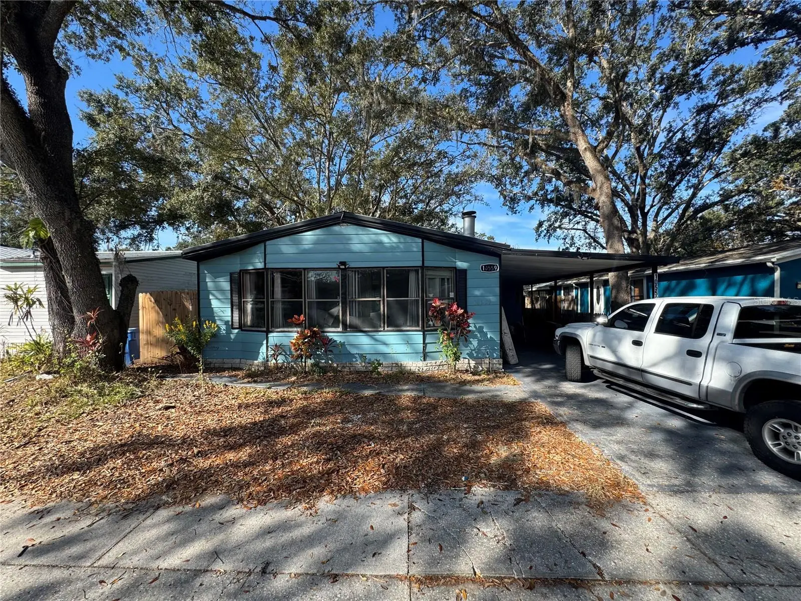10559 Bay Hills Circle, FL