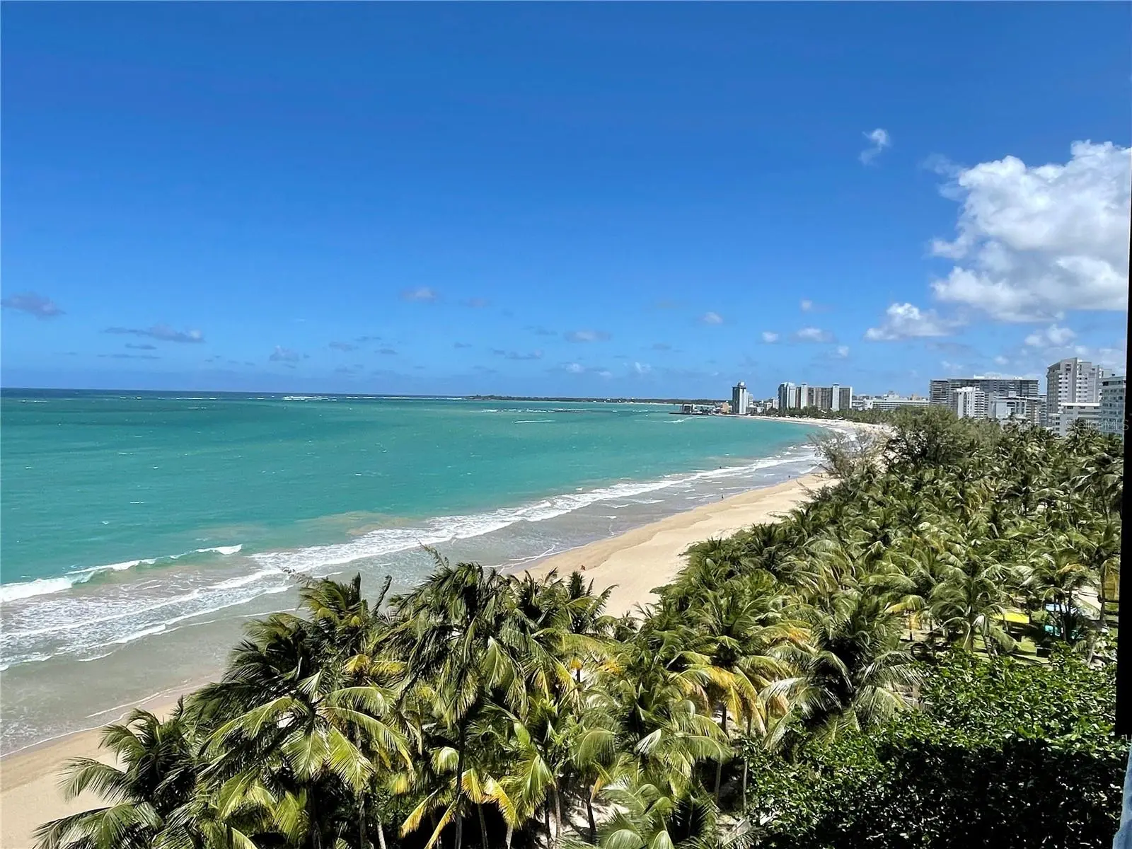 Plaza Atlantico Ave Isla Verde, PR