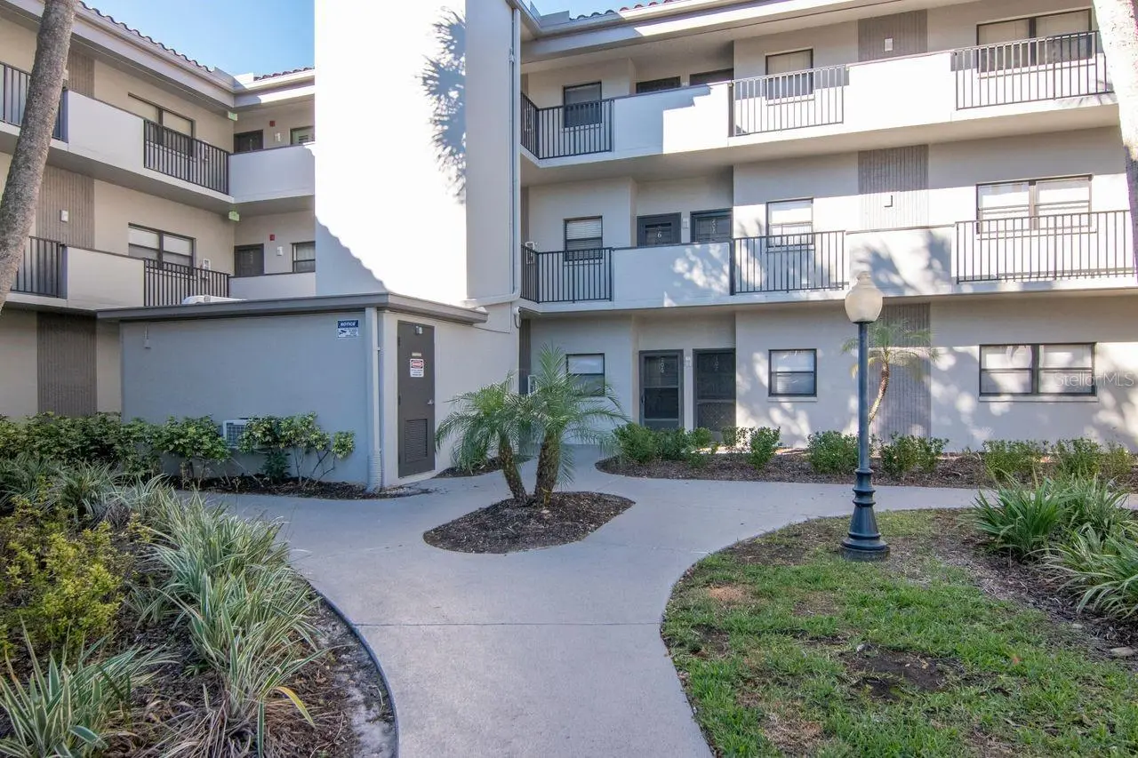 2650 Countryside Boulevard, FL