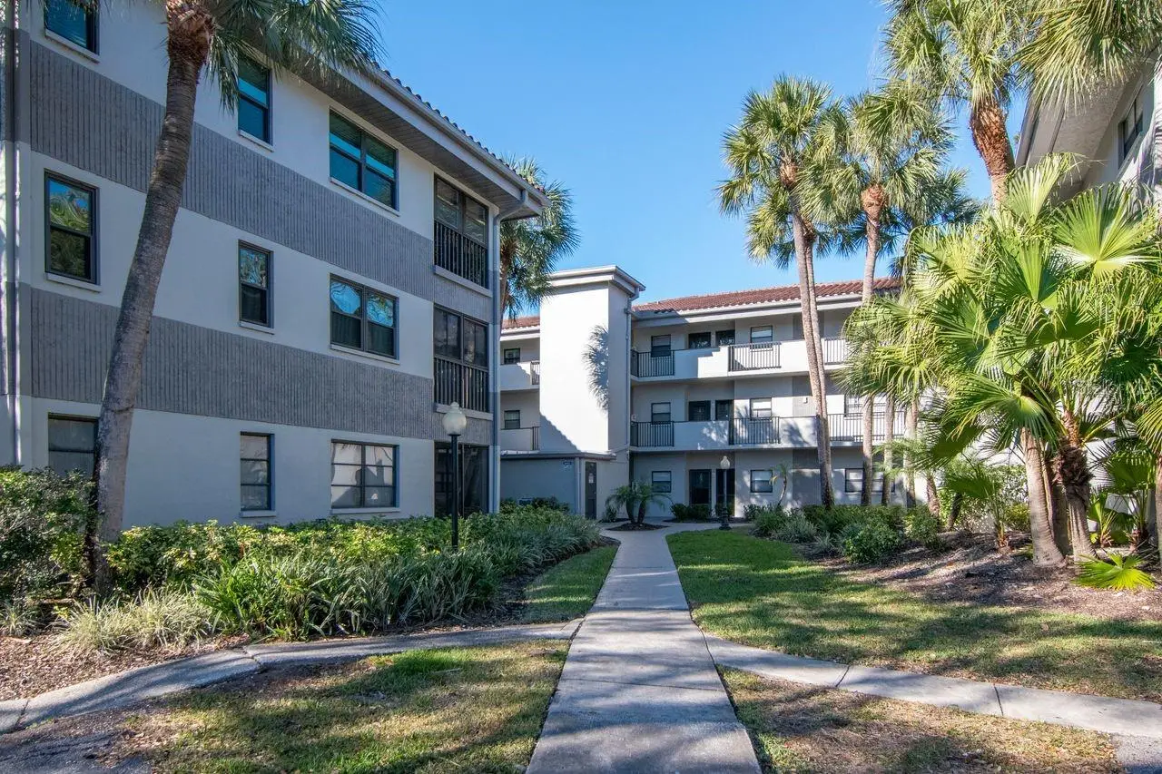 2650 Countryside Boulevard, FL