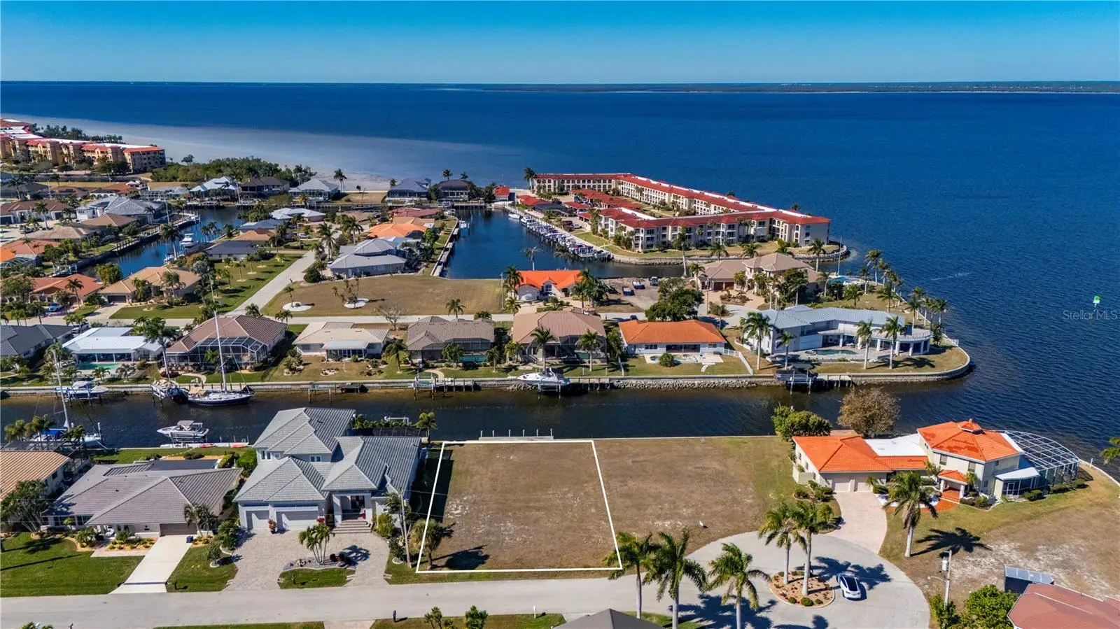 7 Tropicana Drive, FL