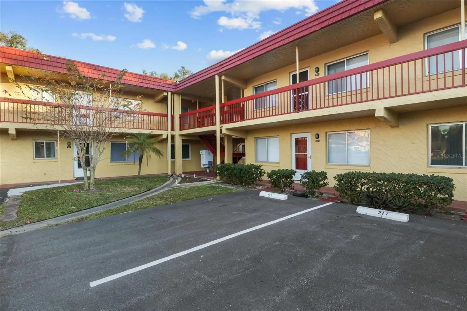 400 El Camino Drive, FL