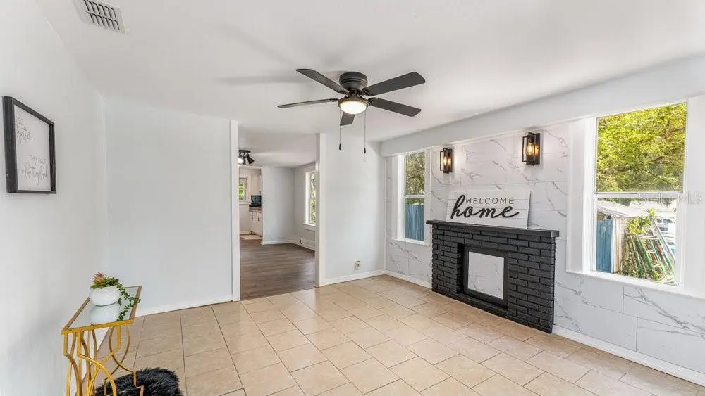 912 Carolina Ave, FL