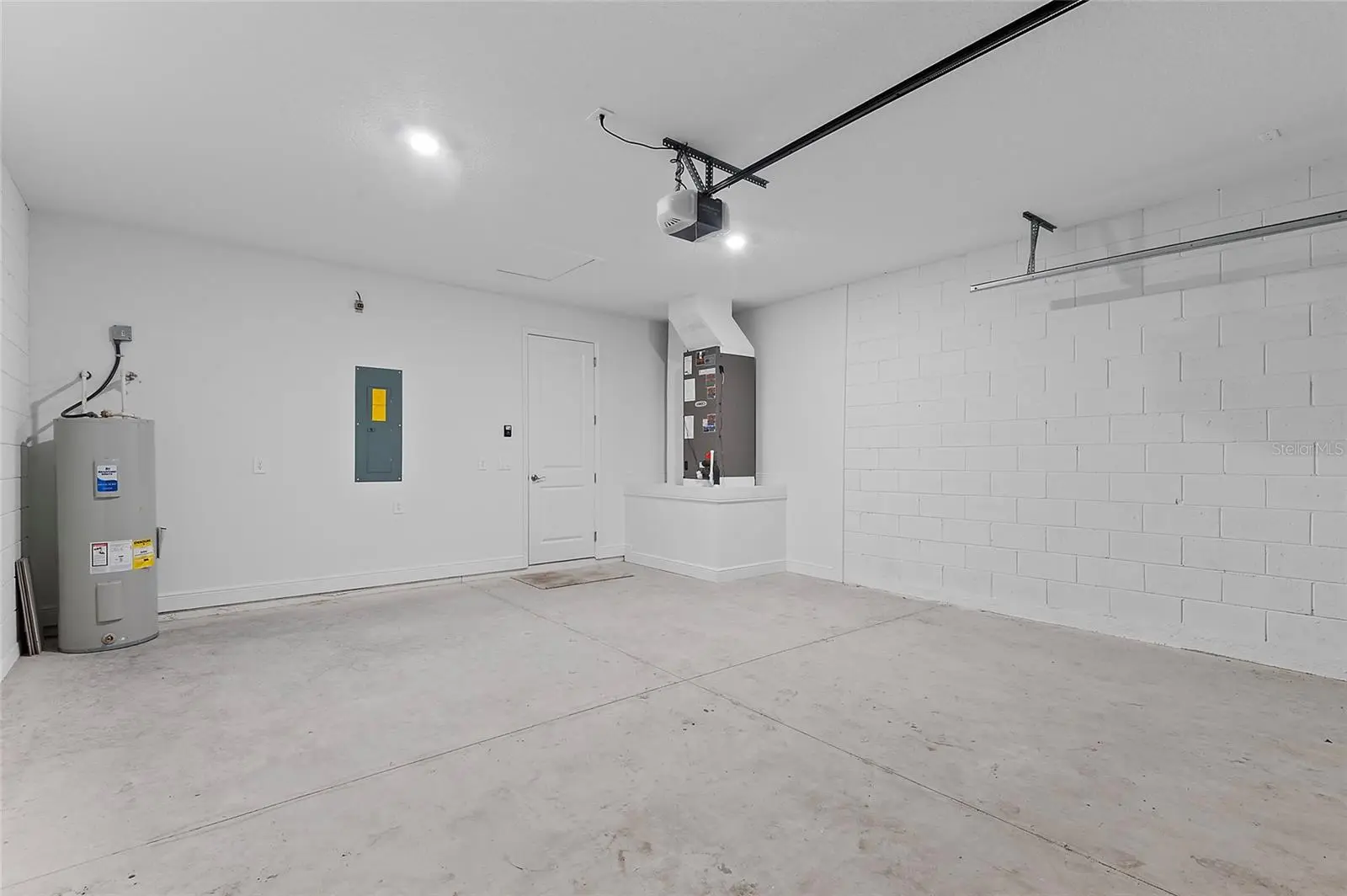 335 Miller Road, FL