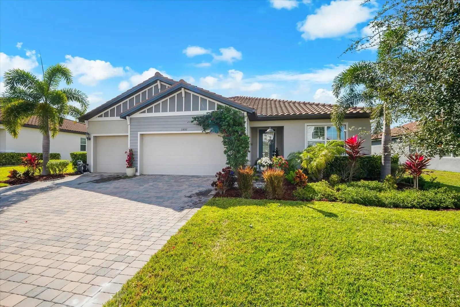 13832 Green Hammock Place, FL