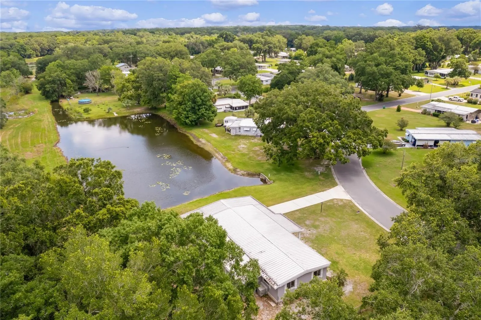 302 Ivanhoe Circle, FL