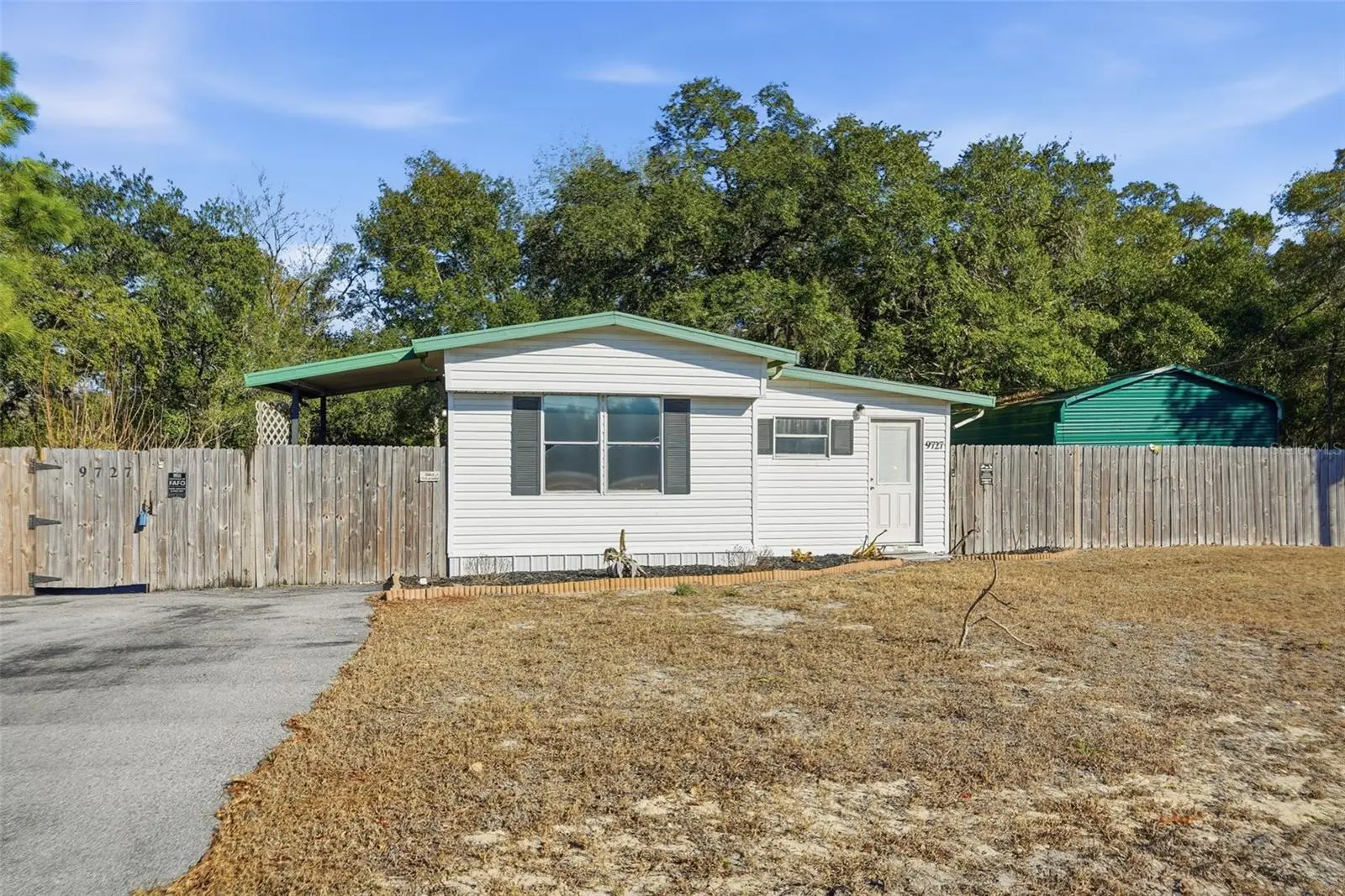 9727 Lake Drive, FL