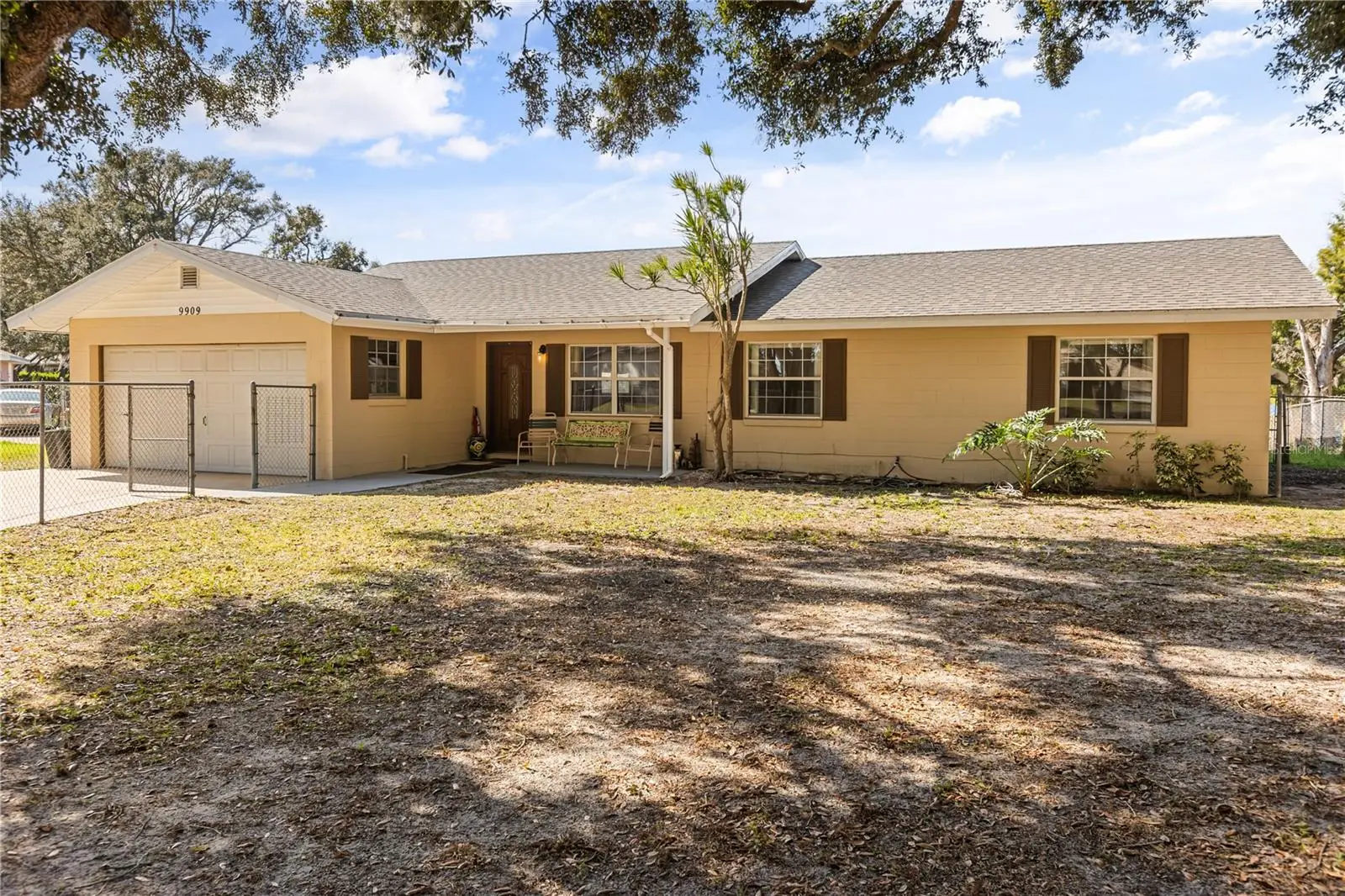 9909 Jacaranda Avenue, FL