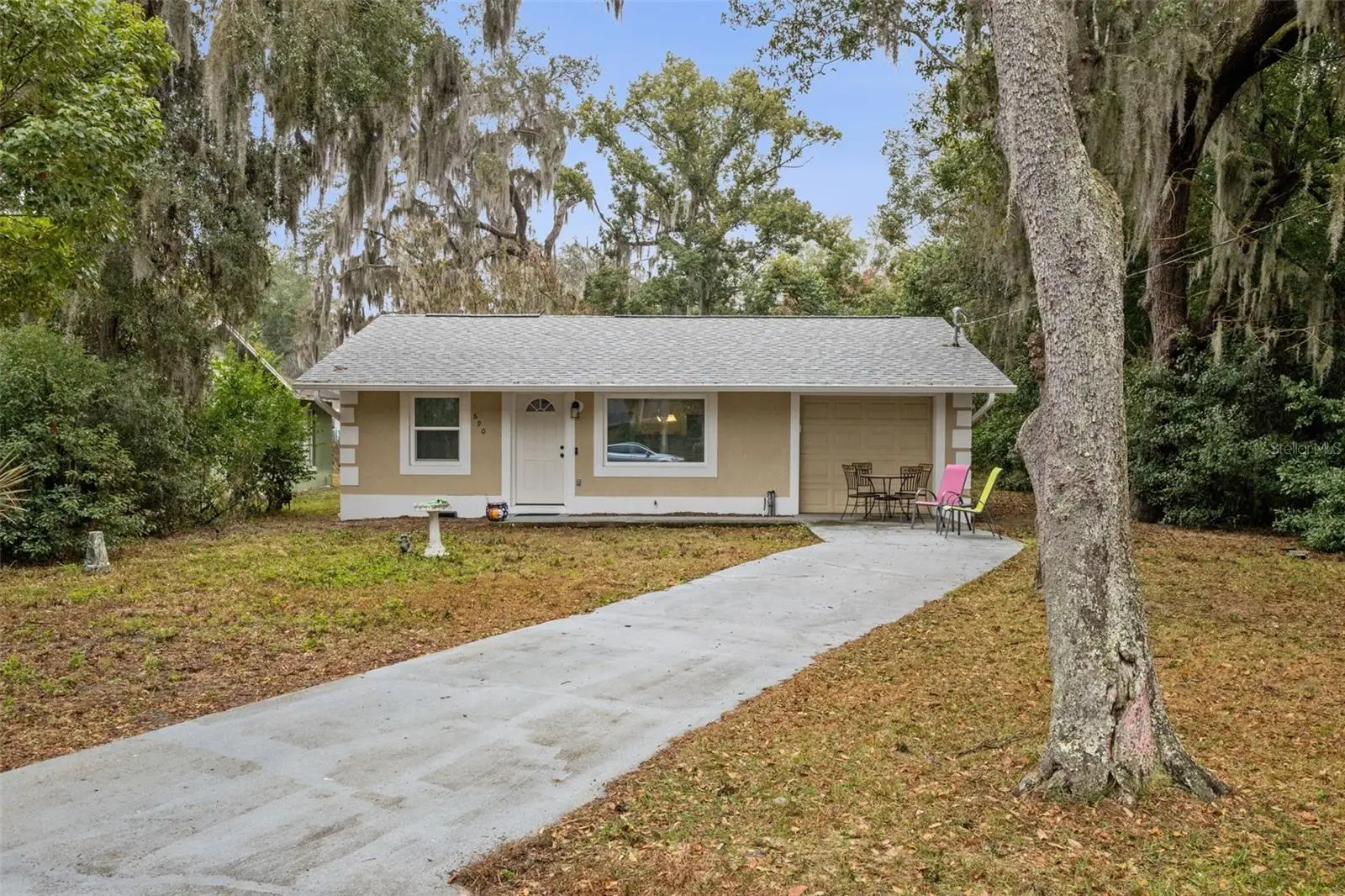 690 Jackson Avenue, FL