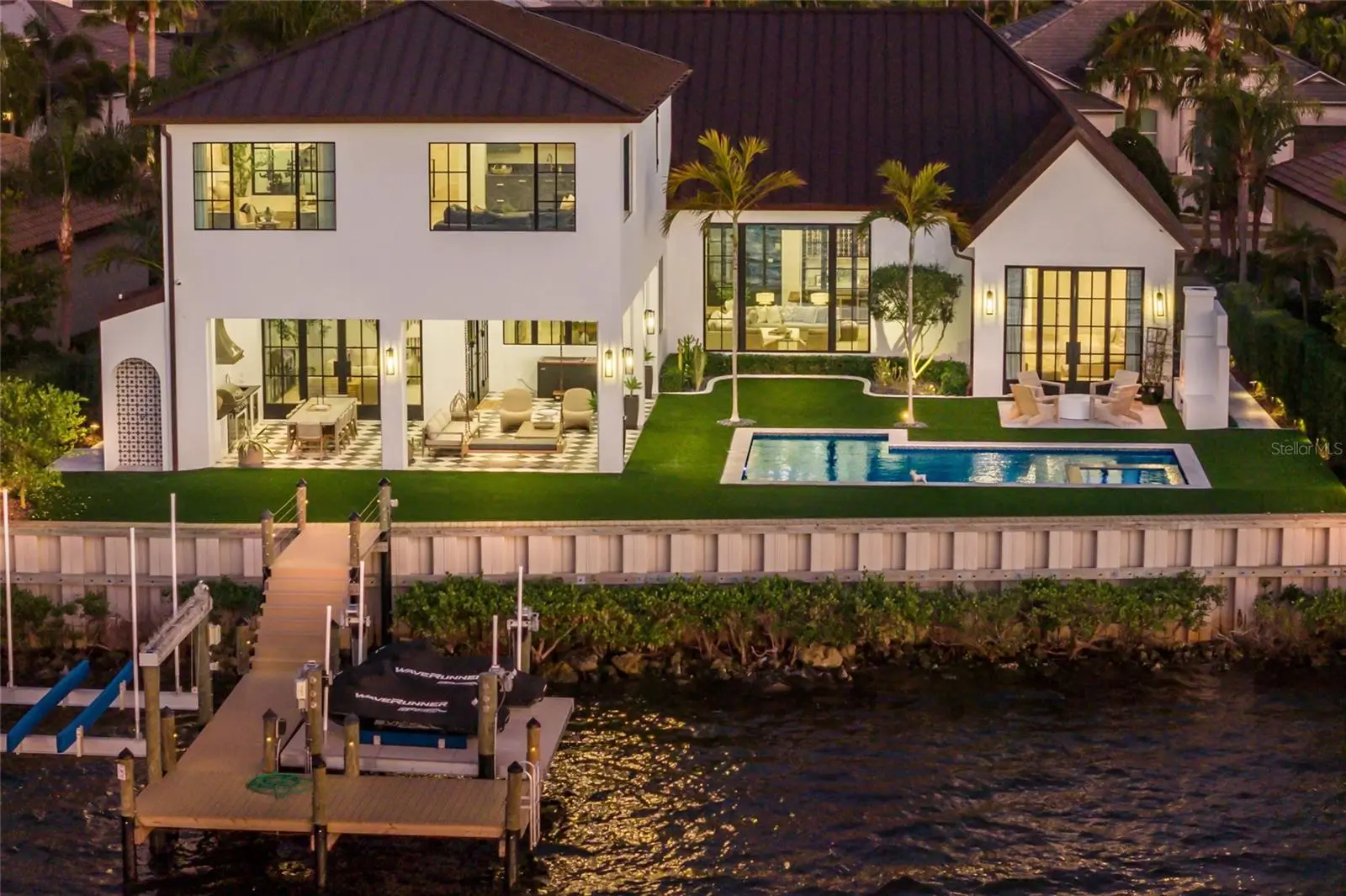 628 Regatta Way, FL