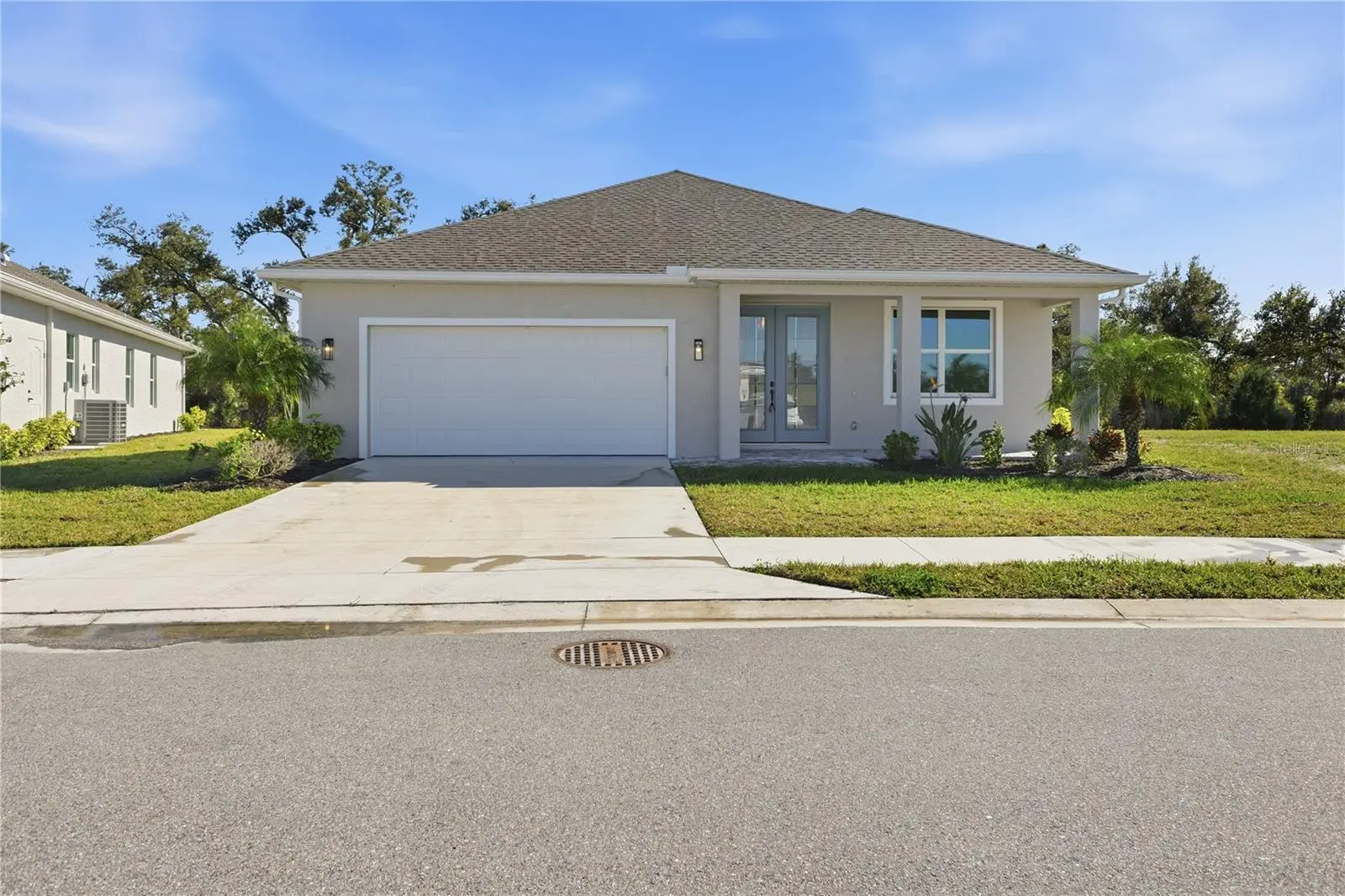 721 Redbud Court, FL
