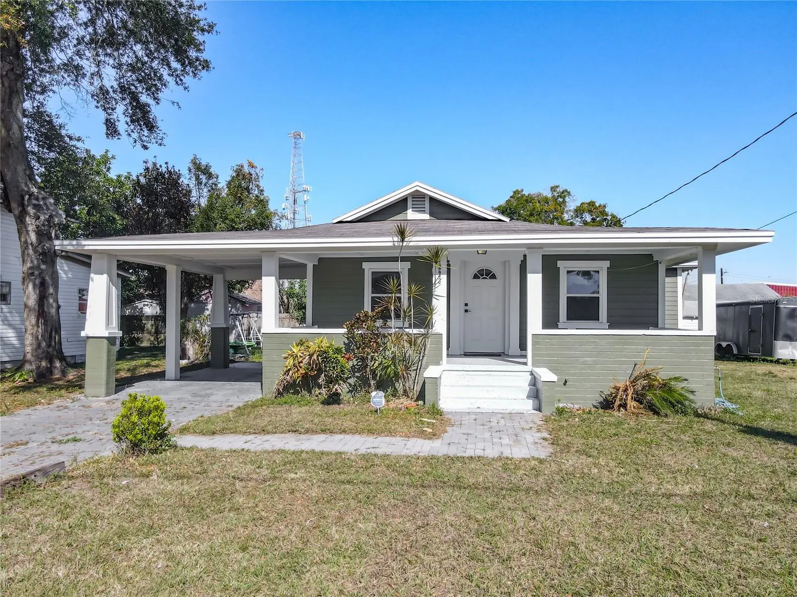 1223 Sycamore Street, FL