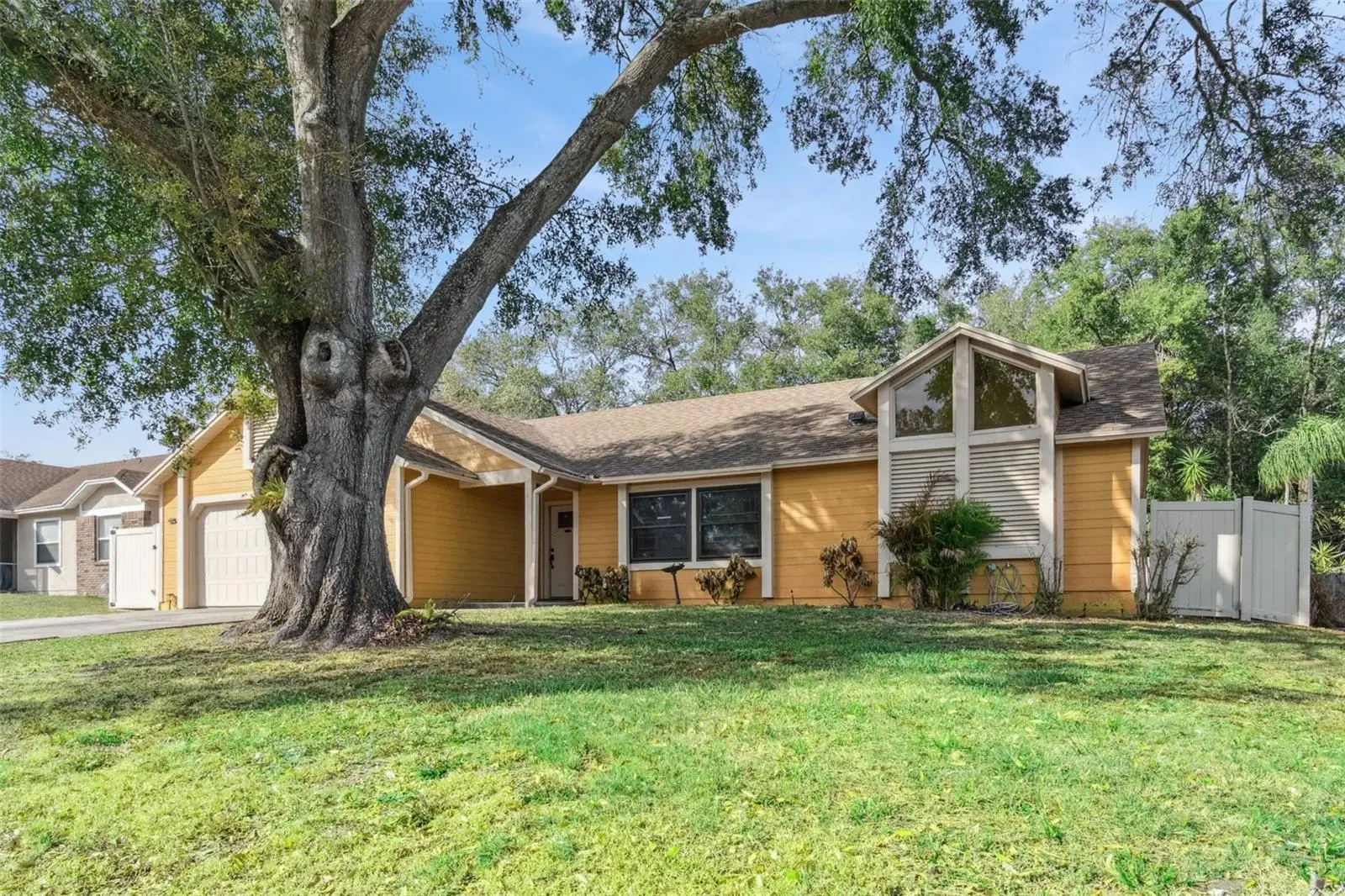 6815 Crescent Ridge Road, FL