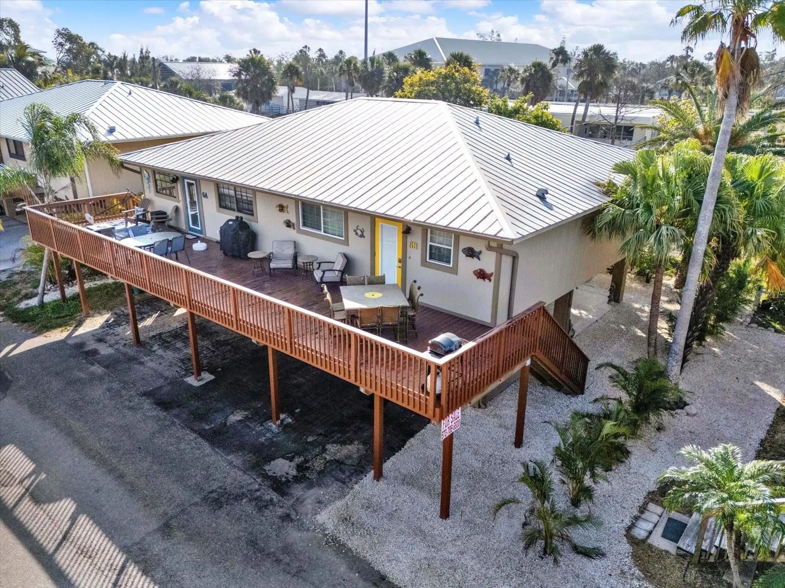 4909 Gulf Drive, FL