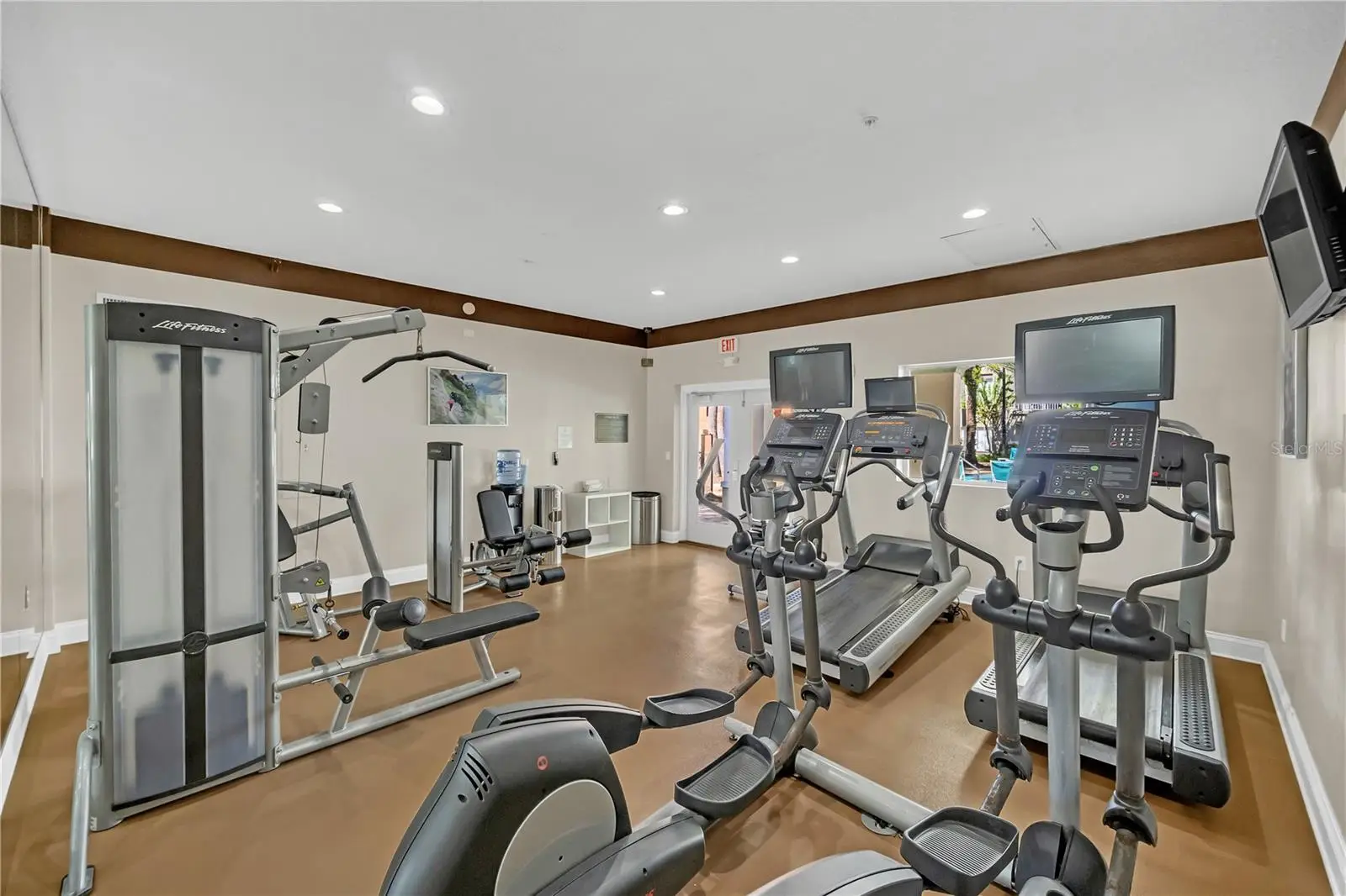 7395 Universal Boulevard, FL