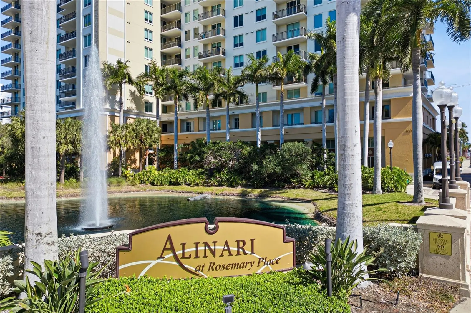 800 Tamiami Trail, FL