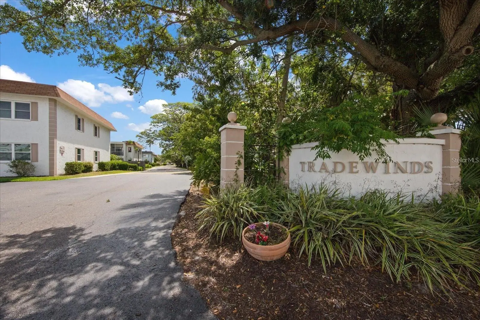375 Mcmullen Booth Road, FL